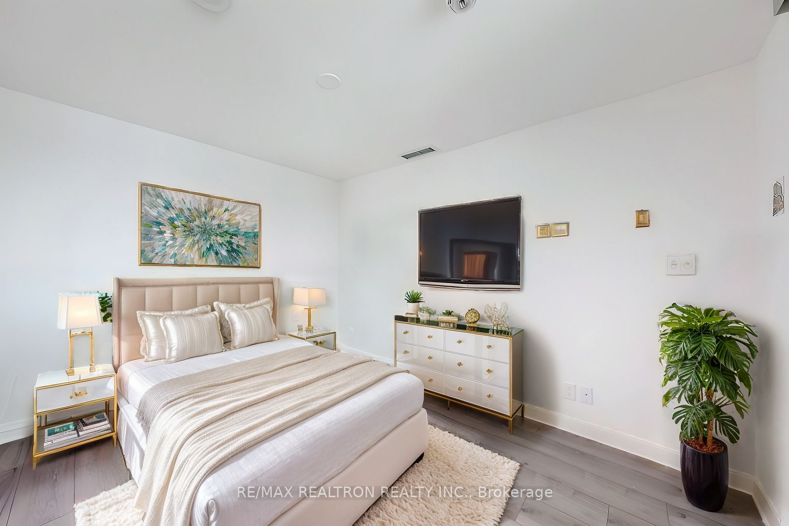 99 Foxbar Road, #801