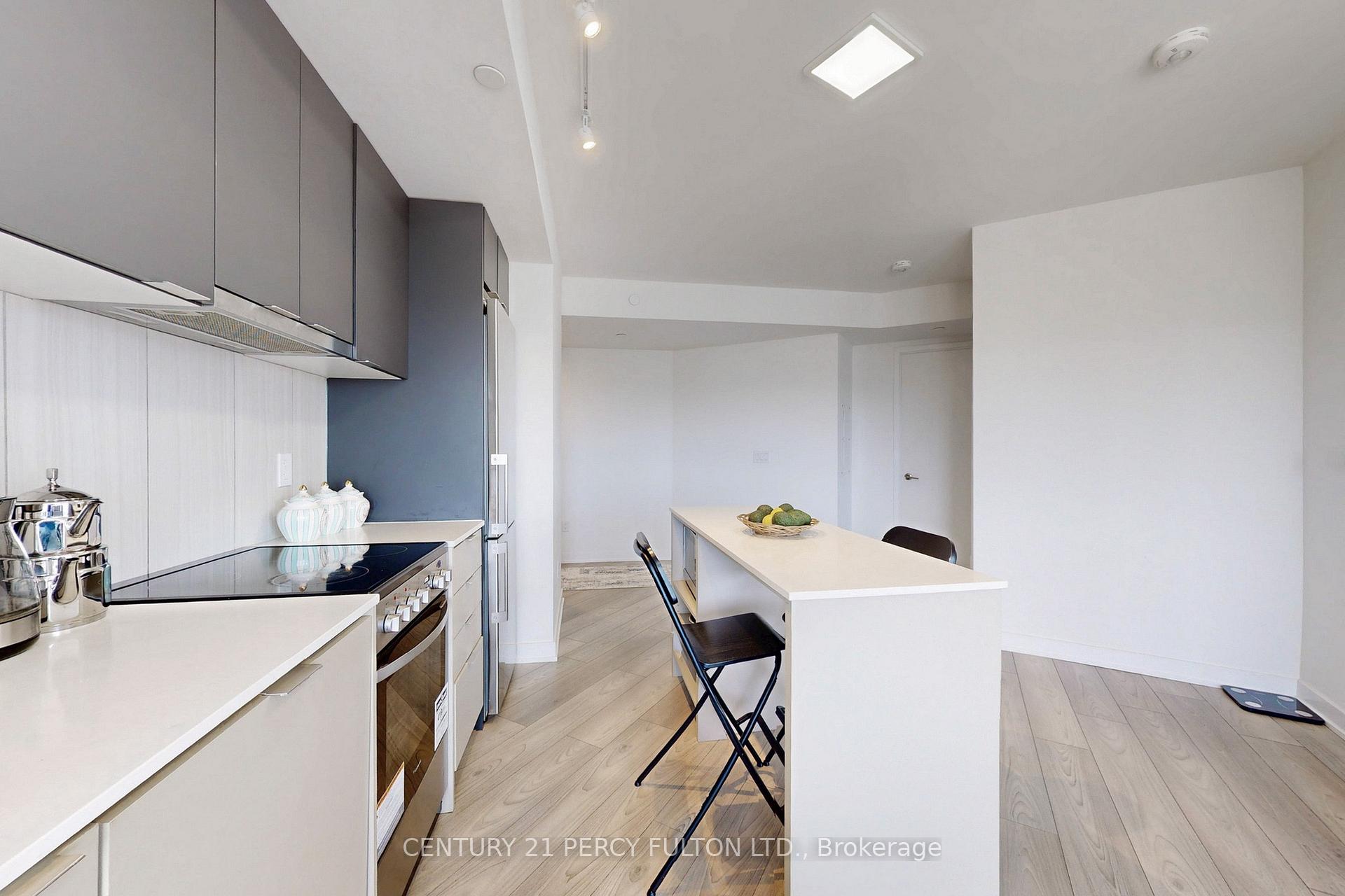 3 Bedrooms Condo at 8 Tippett, Toronto For sale