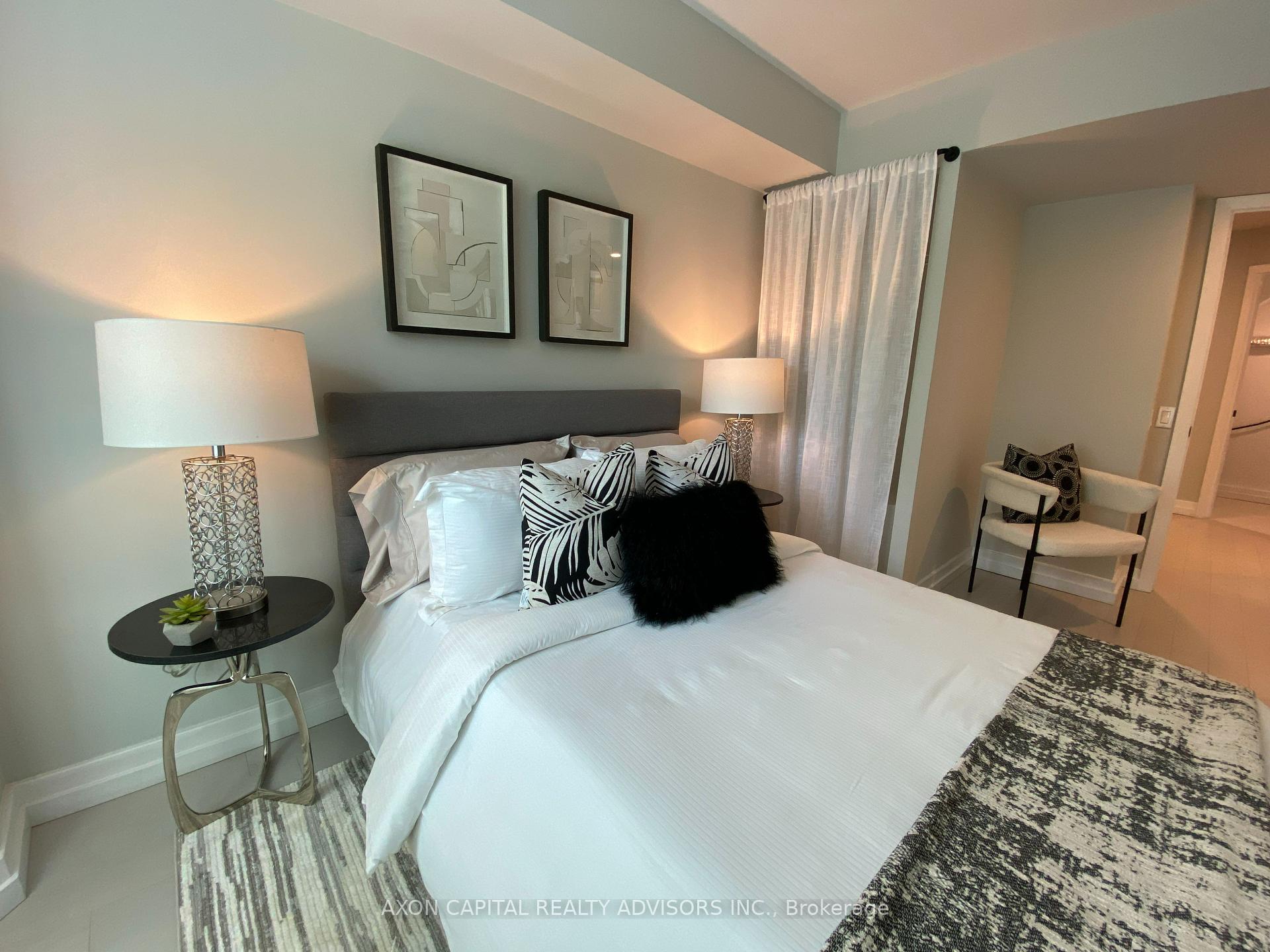 3 Bedrooms Condo at 59 Mcmurrich, Toronto For sale