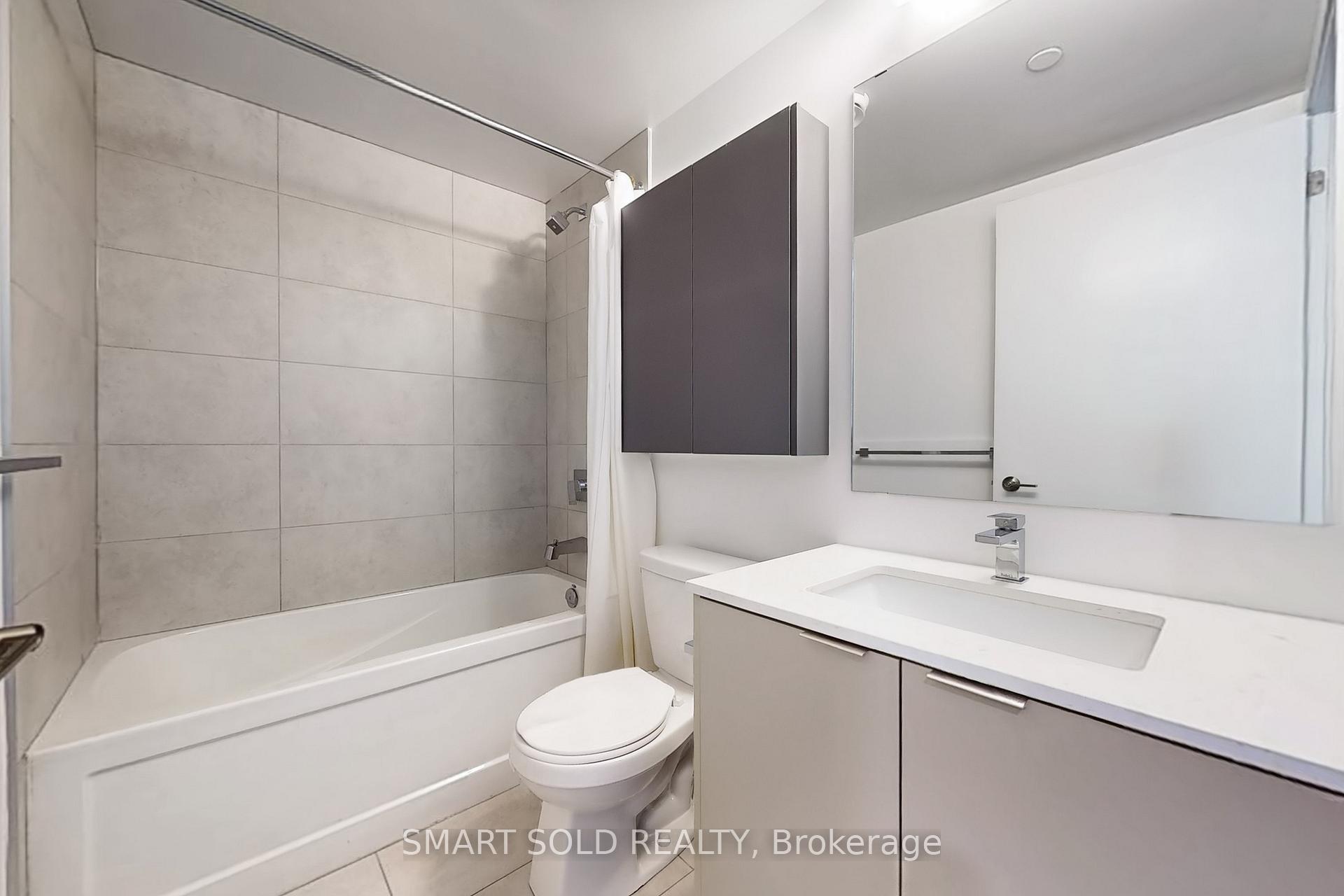 3 Bedrooms Condo at 8 Tippett, Toronto For sale