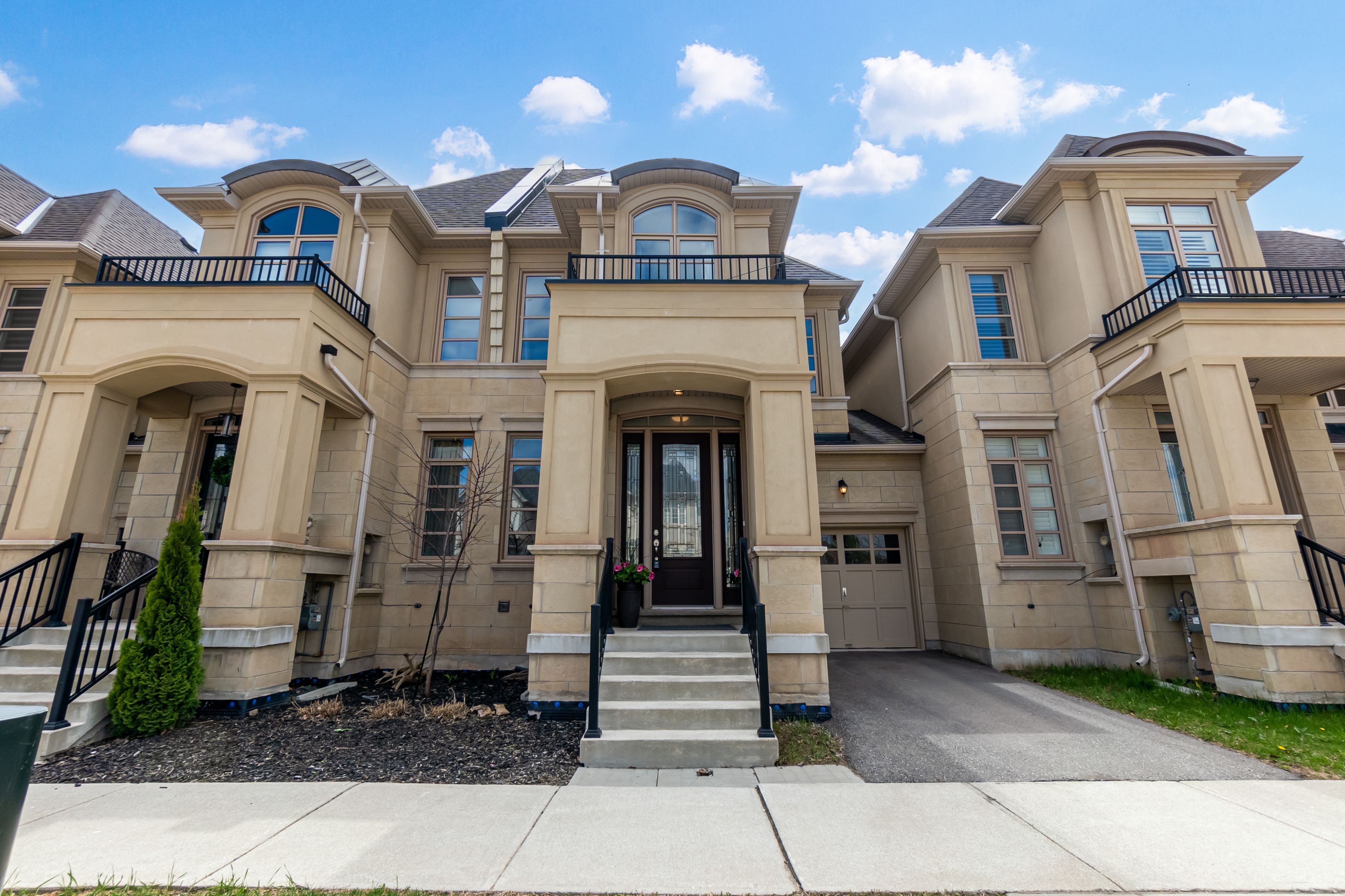 3096 Post Road