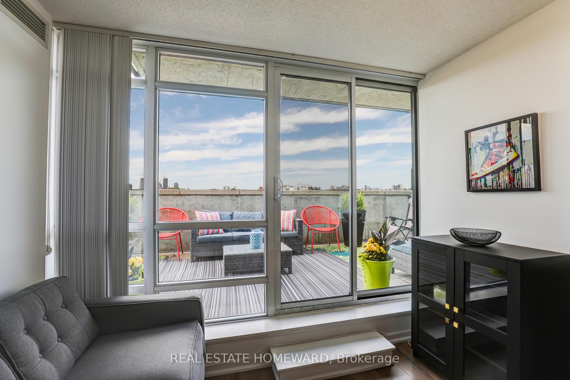 2 Bedrooms Condo at 68 Abell, Toronto For sale