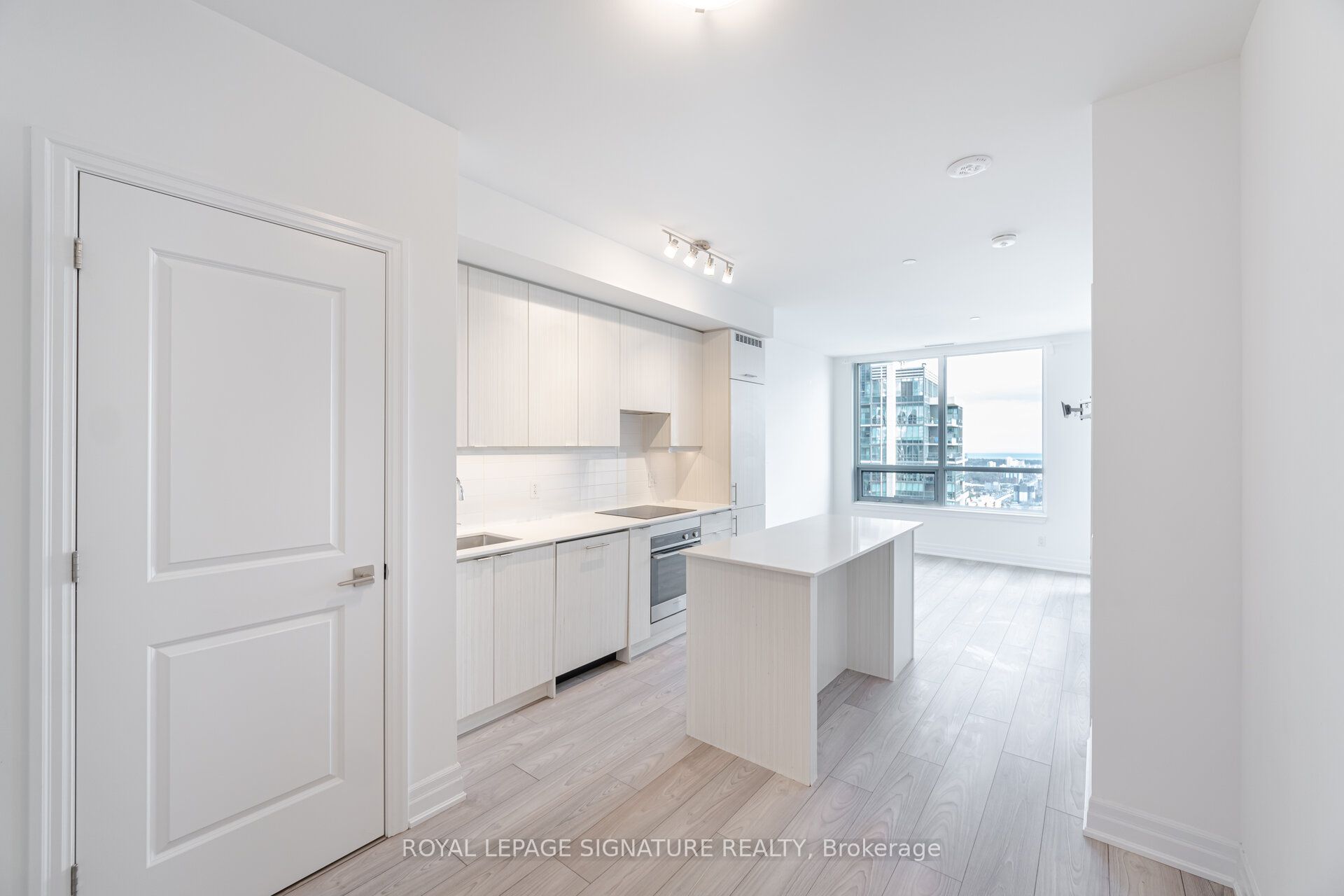 36 Elm Drive, #3007