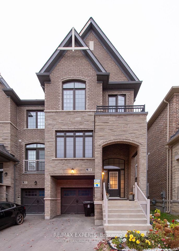 98 Farooq Boulevard