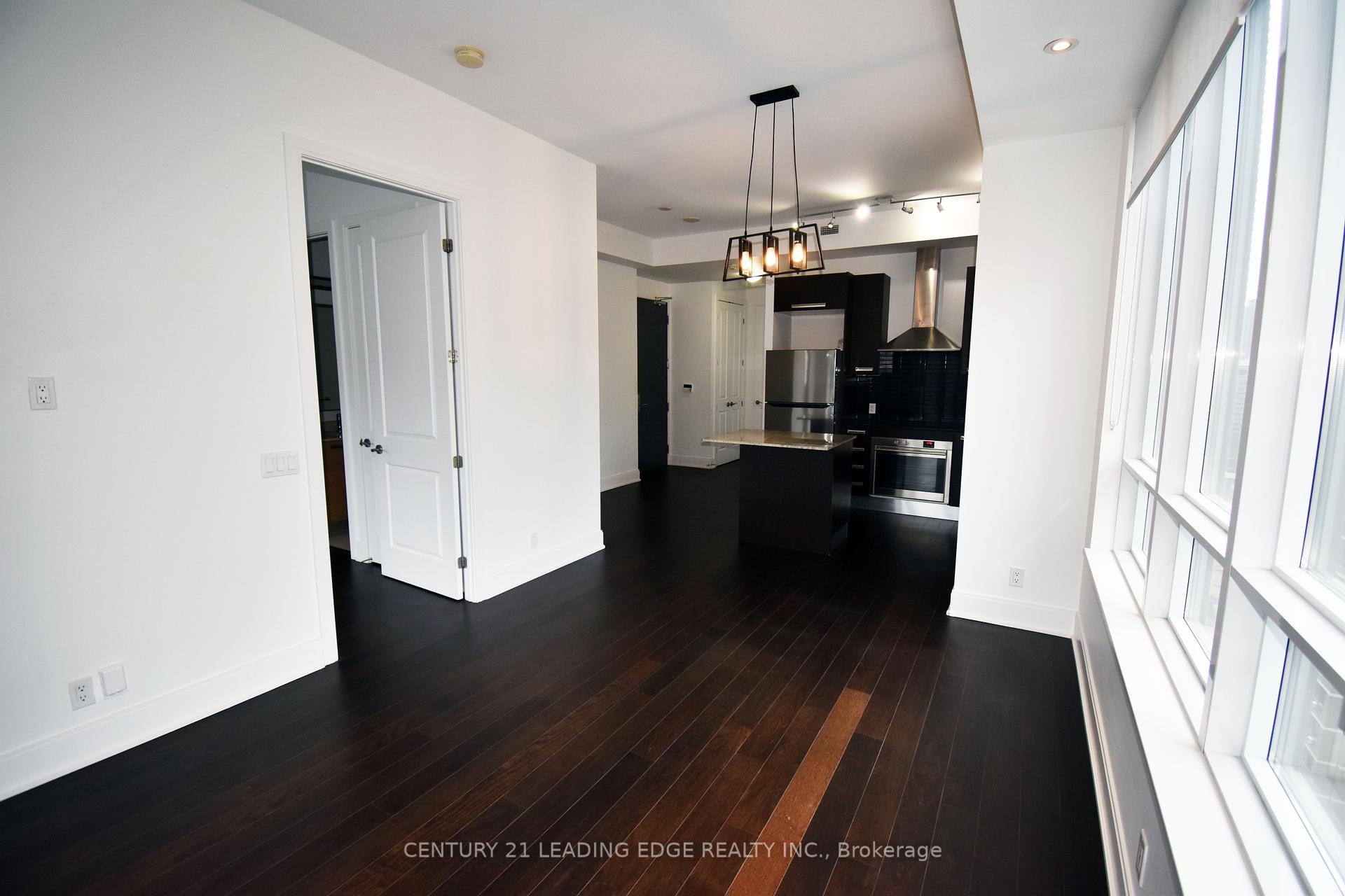 2 Bedrooms Condo at 21 BALMUTO, Toronto For sale