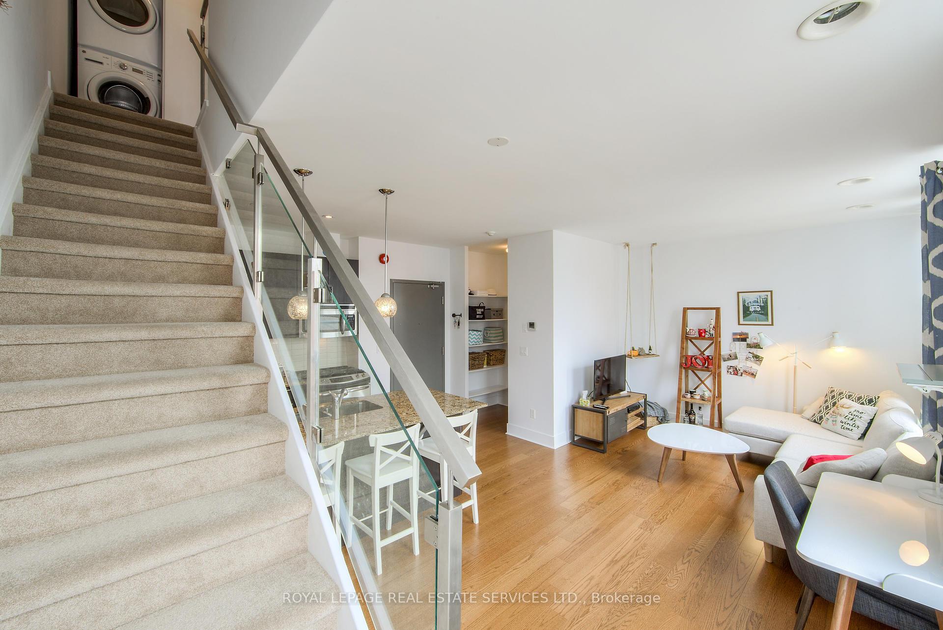 2 Bedrooms Condo at 323 Kingston, Toronto For sale