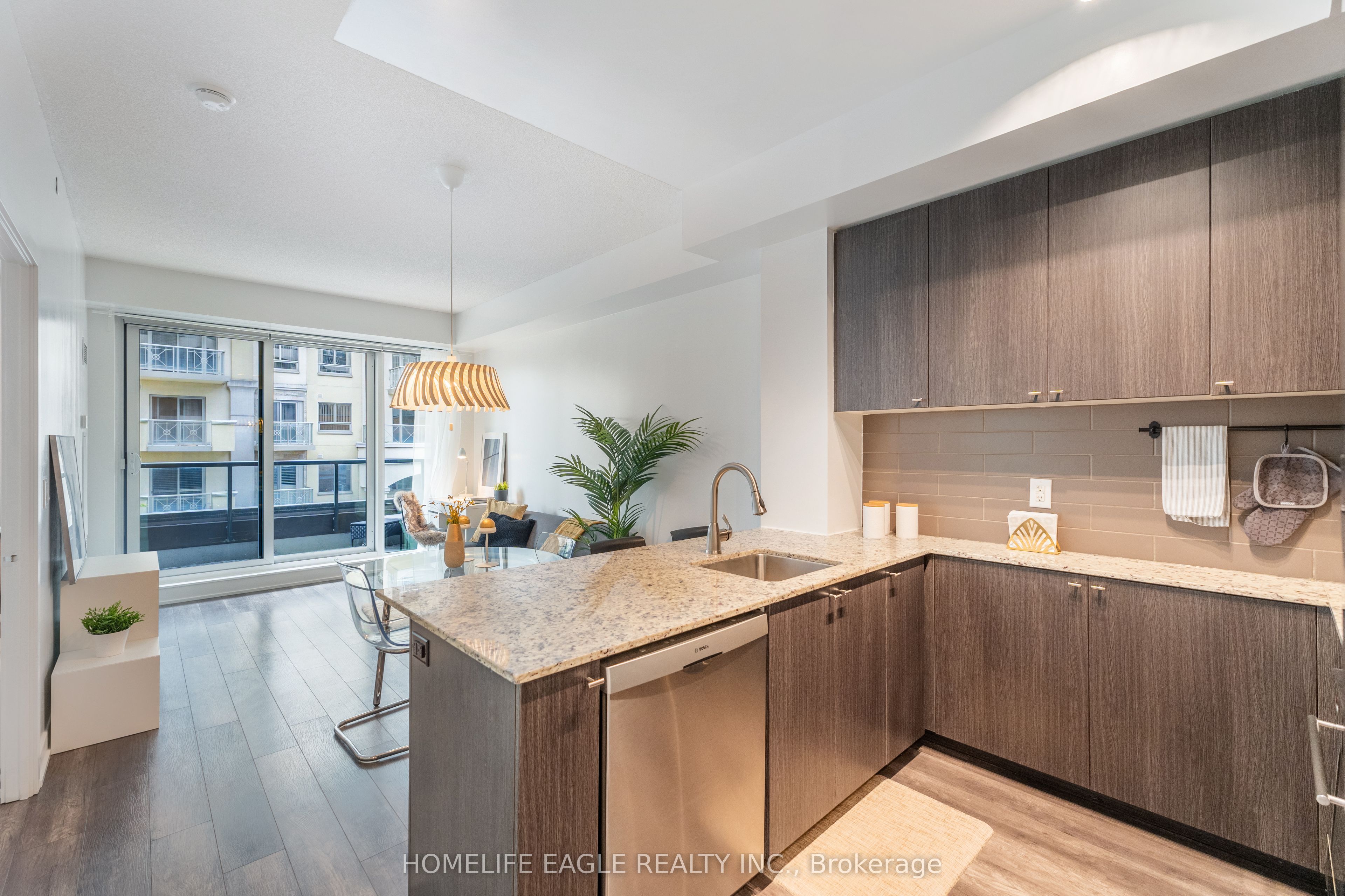 18 Rean Drive, #222