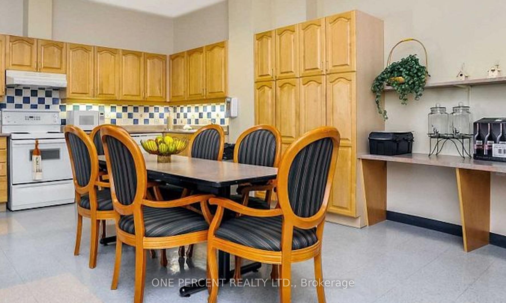 1 Bedroom Condo at 4640 Kimbermount, Mississauga For sale