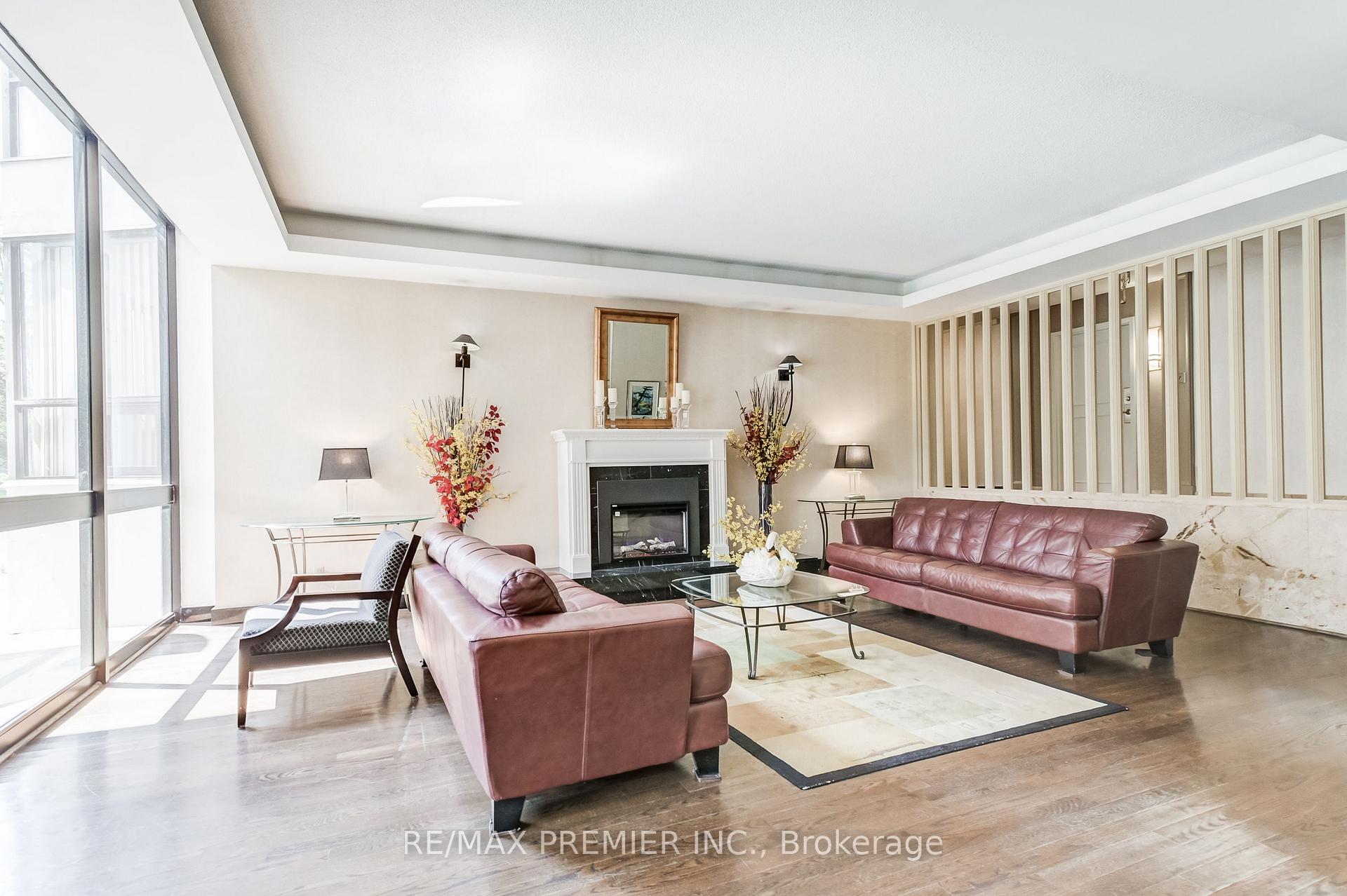 1 Bedroom Condo at 1333 Bloor, Mississauga For sale