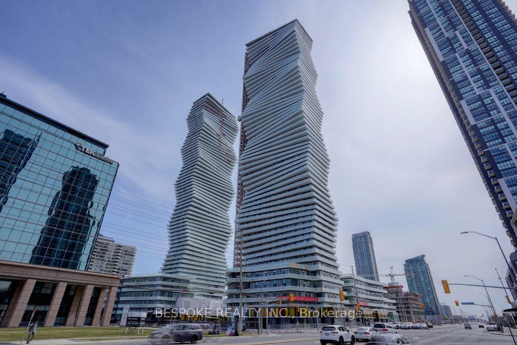 2 Bedrooms Condo at 3900 Confederation, Mississauga For sale