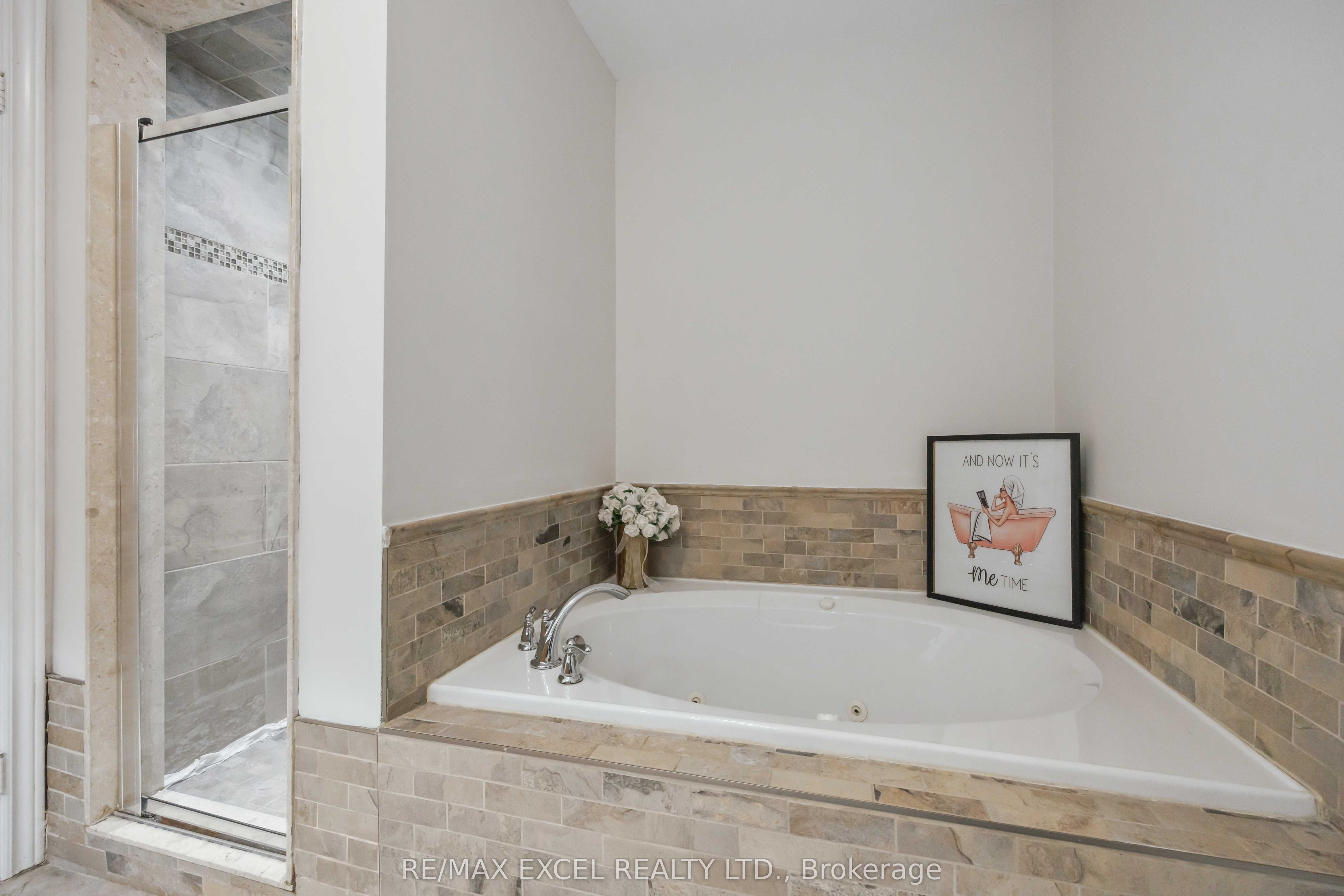 255 Shaftsbury Avenue, #66
