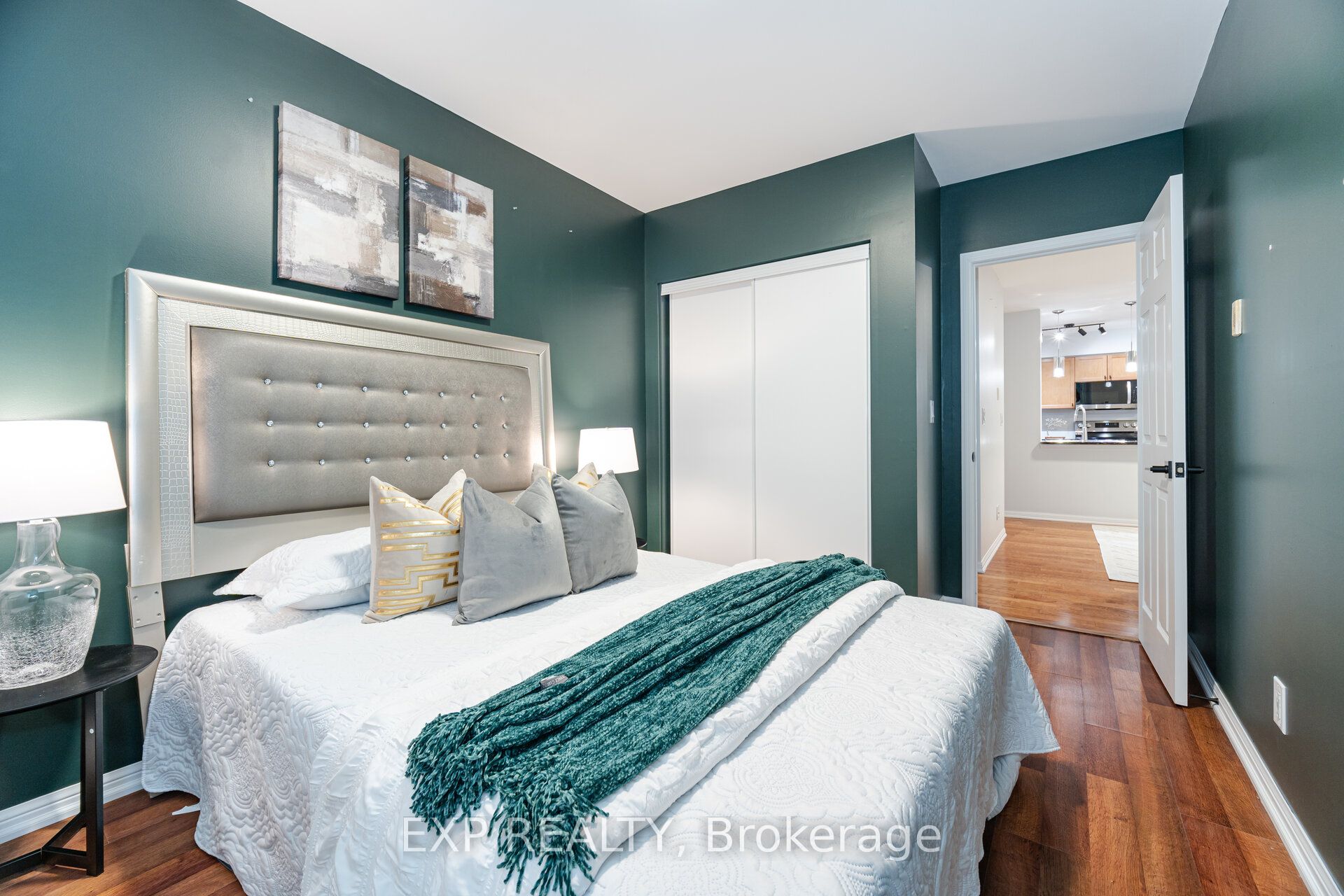 60 Mendelssohn Street, #424