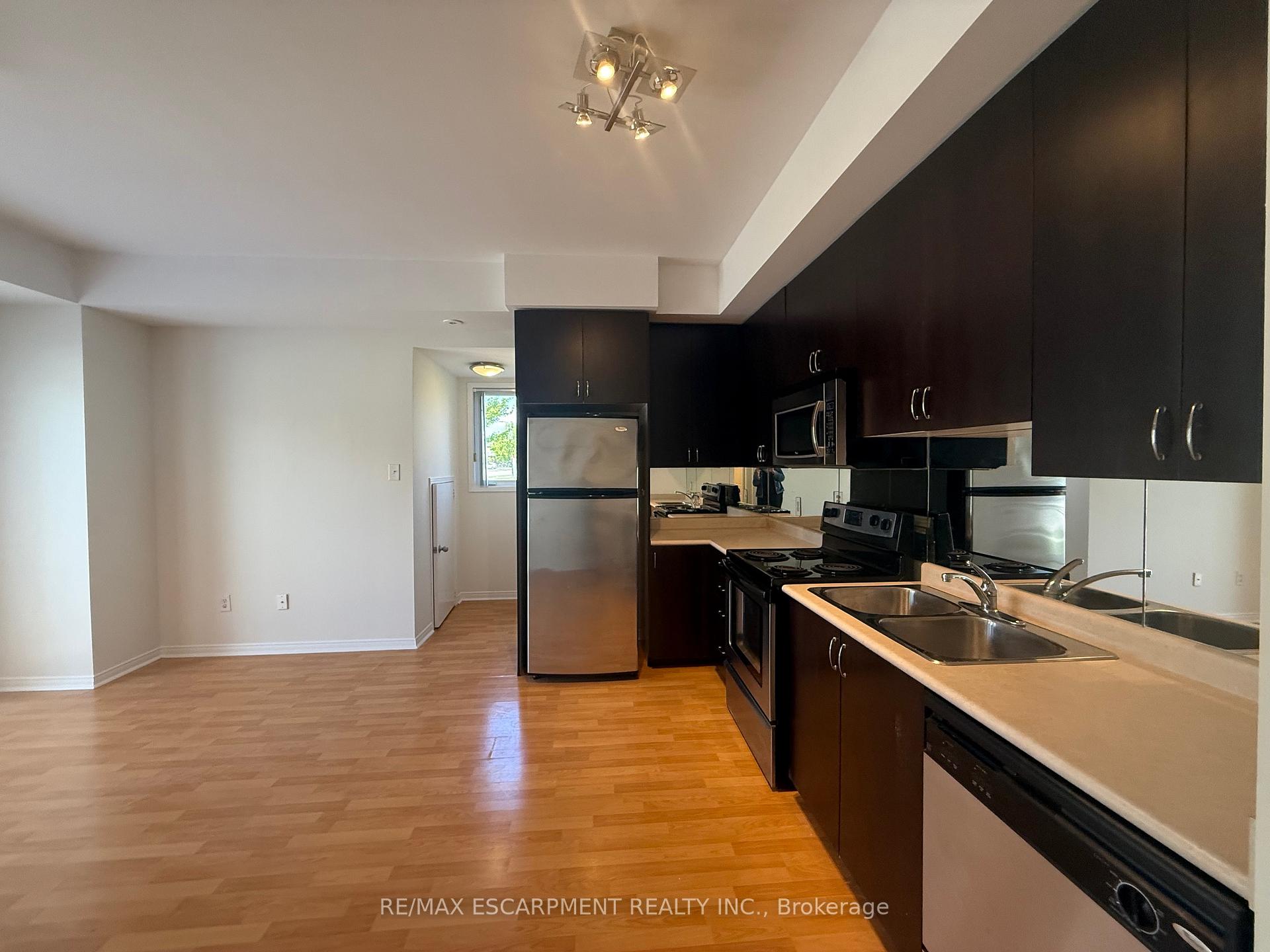 1 Bedroom Condo at 5055 Oscar Peterson, Mississauga For sale
