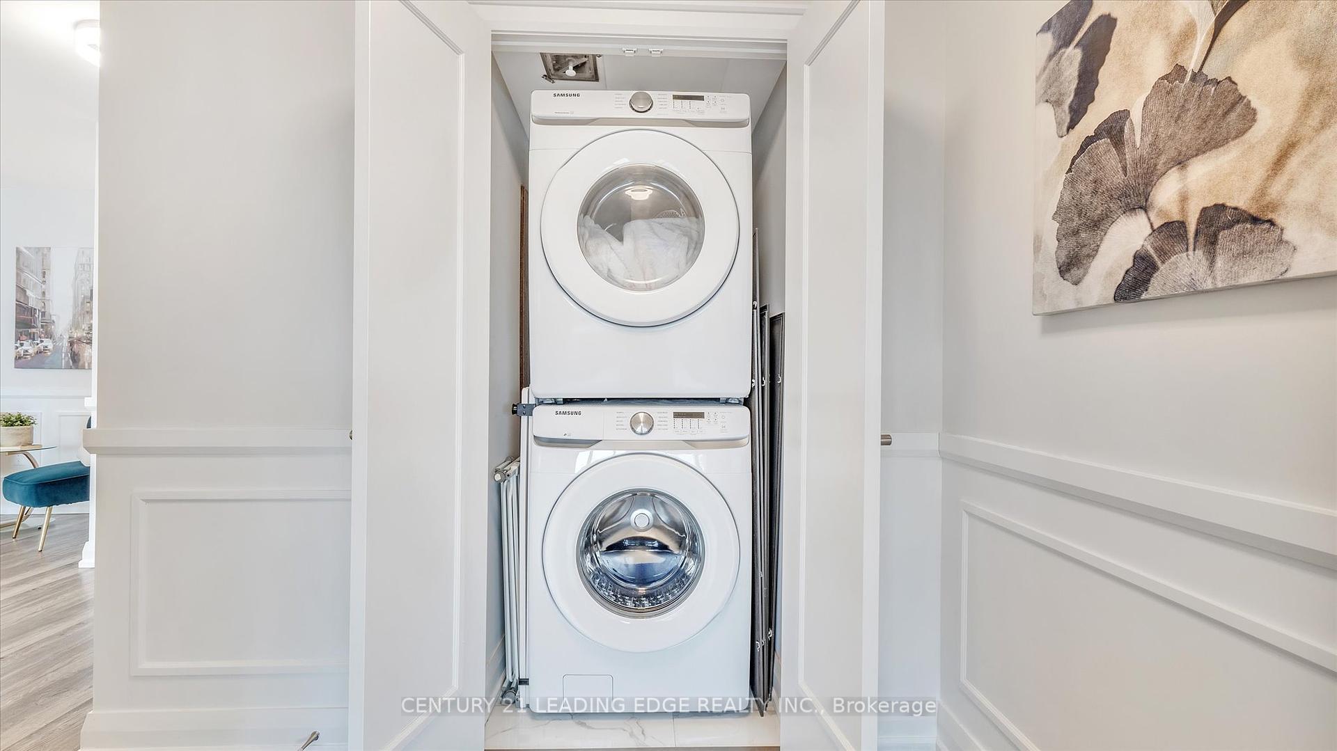 2 Bedrooms Condo at 80 Antibes, Toronto For sale
