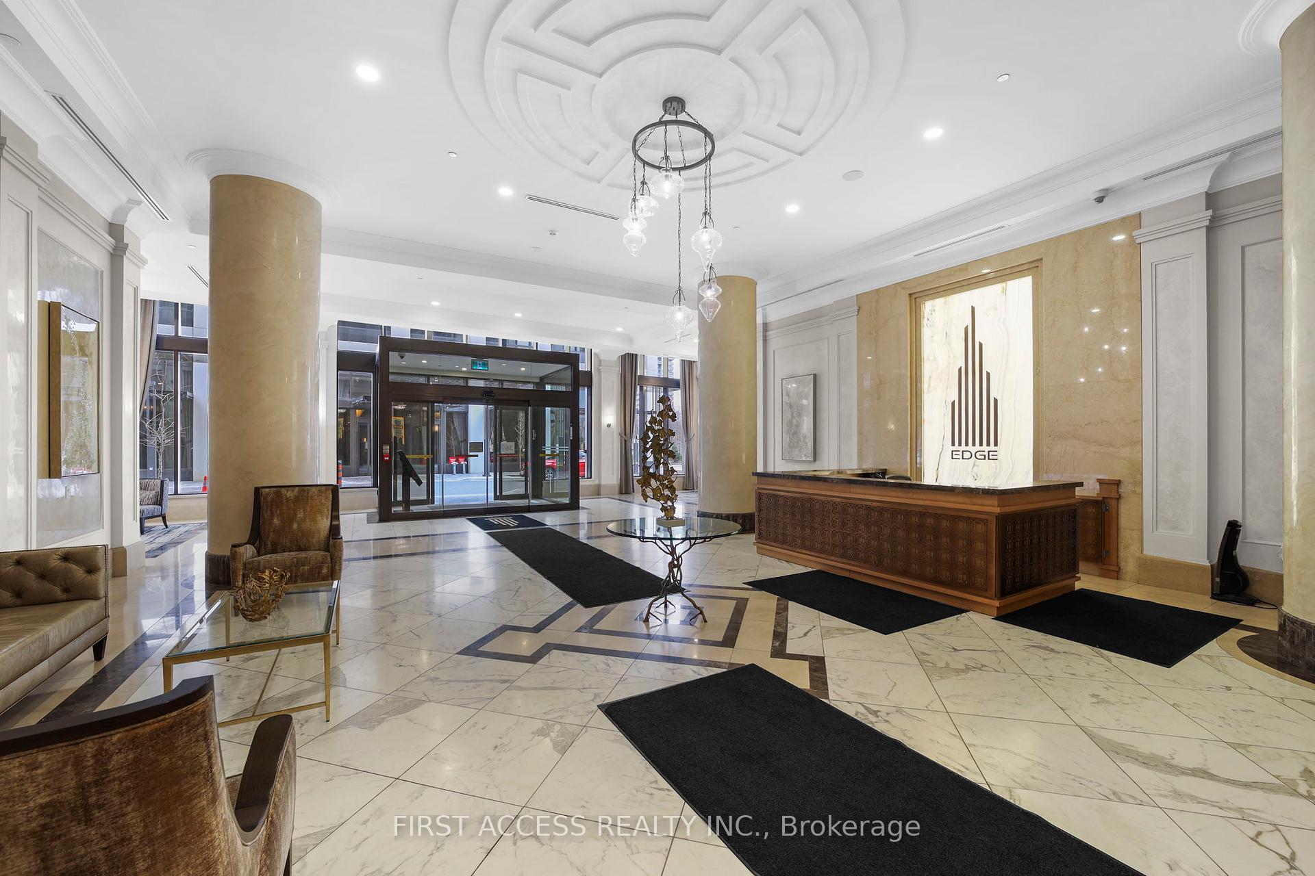 1 Bedroom Condo at 36 ELM,  Mississauga For sale