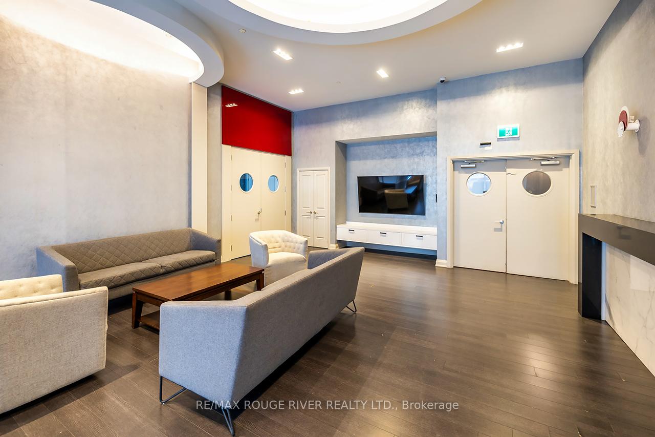 2 Bedrooms Condo at 30 Meadowglen,  Toronto For sale