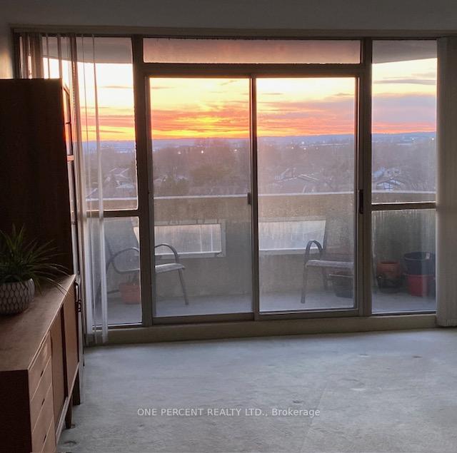 2 Bedrooms Condo at 5080 Pinedale,  Burlington For sale