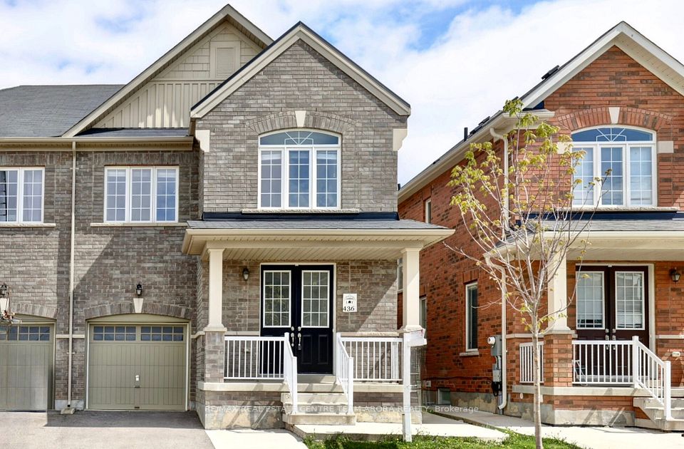 436 Royal West