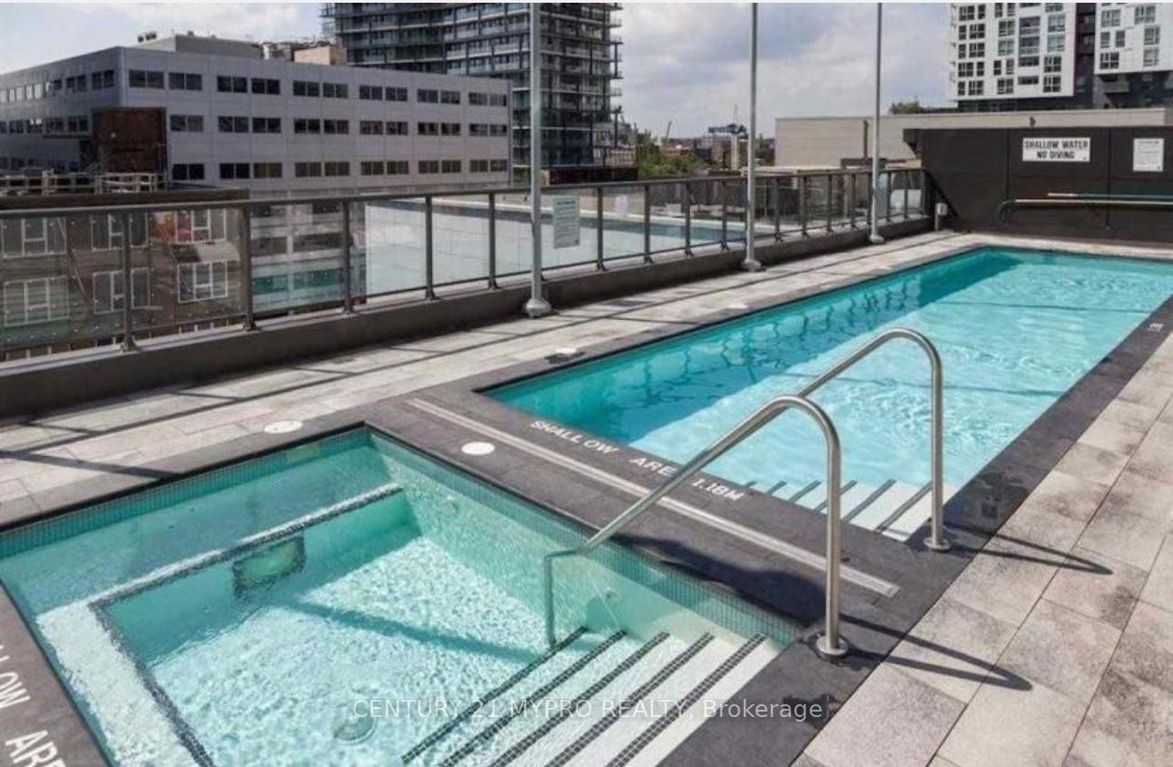 2 Bedrooms Condo at 290 Adelaide,  Toronto For sale