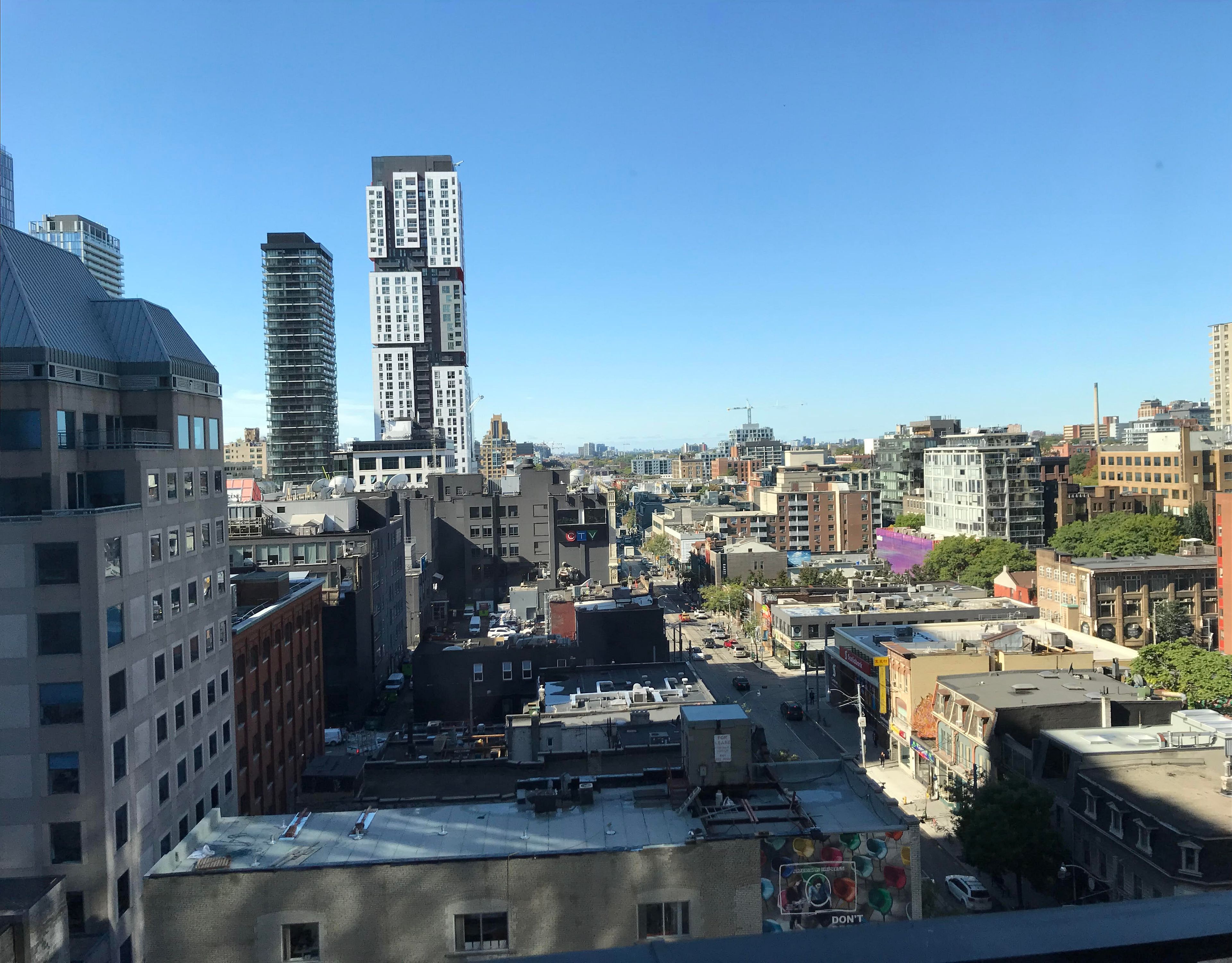 215 Queen Street W 1002
