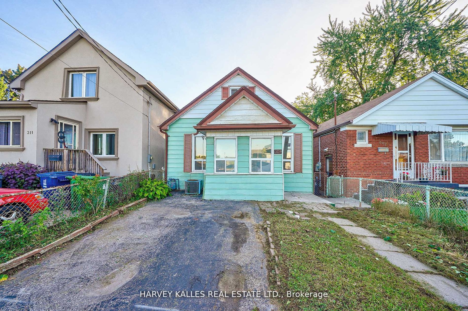 309 Birchmount Road, Toronto, ON M1N 3K7