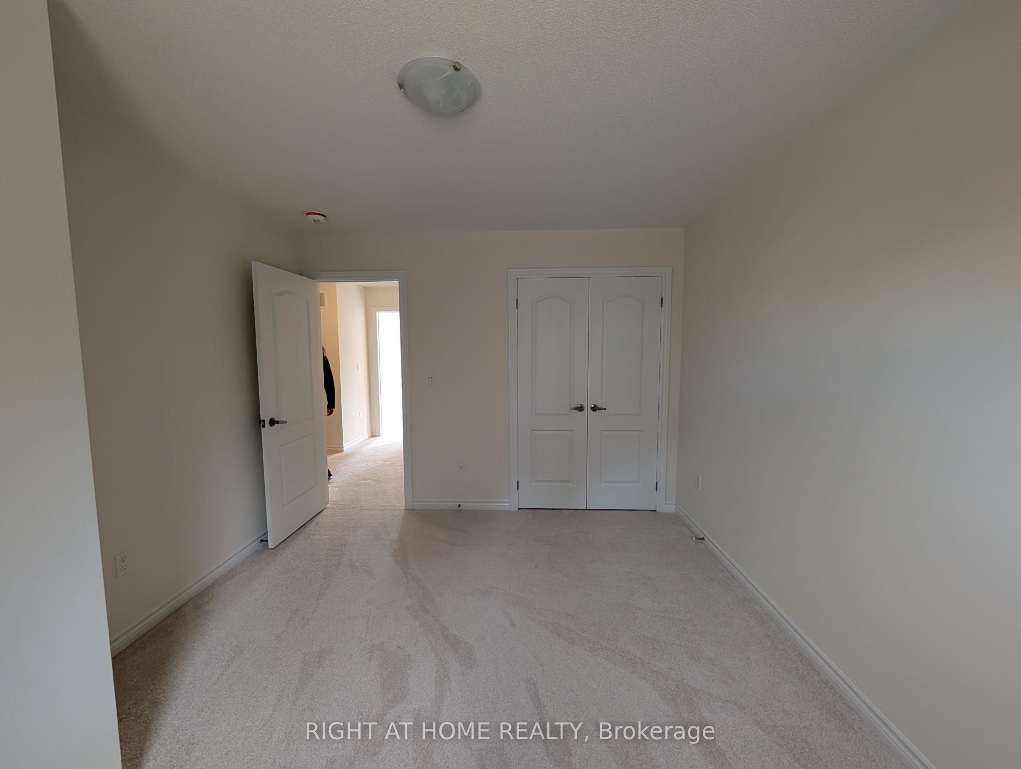 66 North Garden Boulevard E