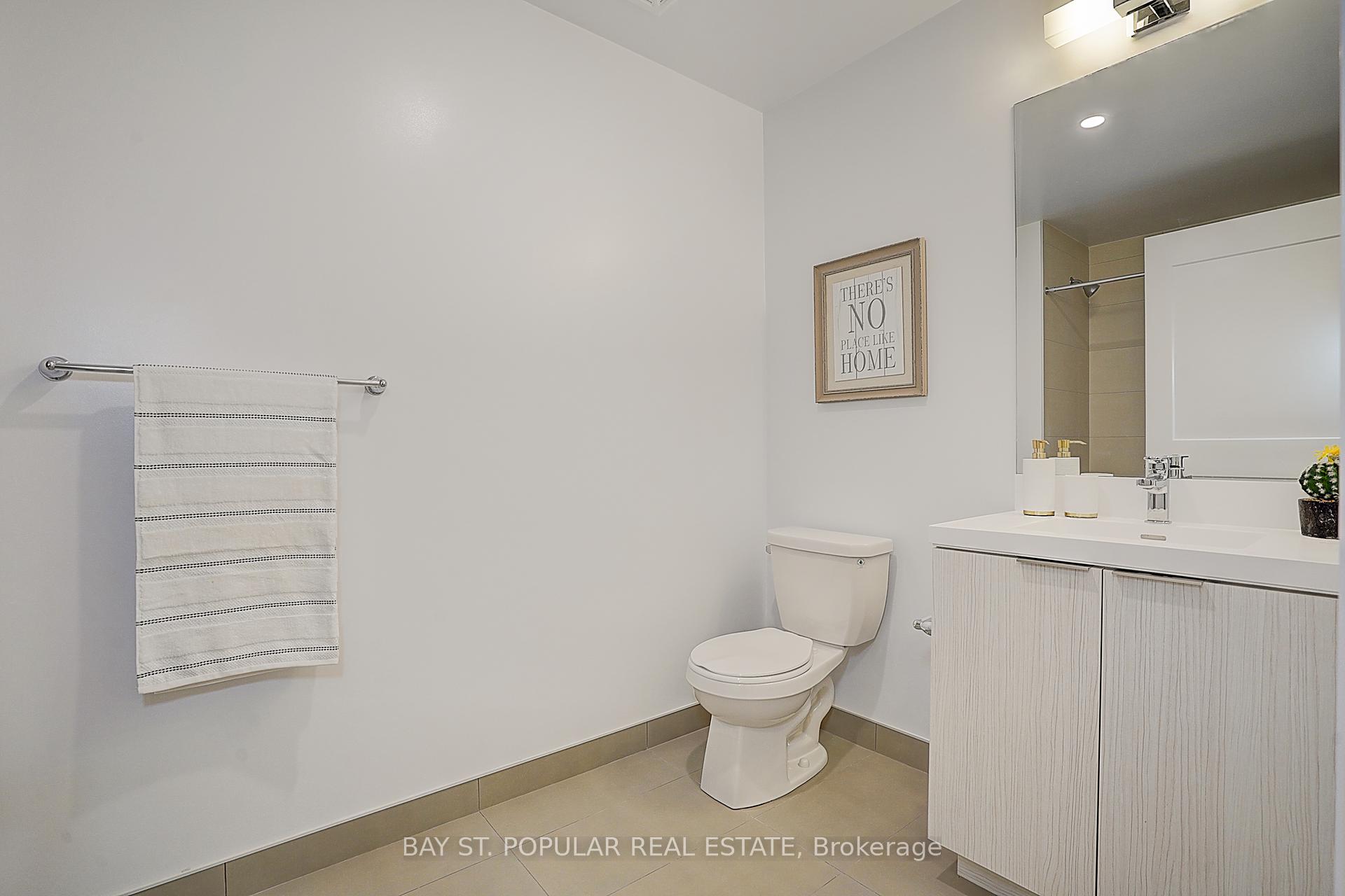 2 Bedrooms Condo at 50 Dunfield, Toronto For sale