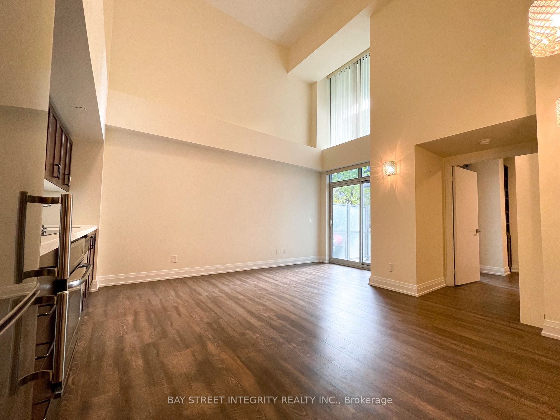 565 Wilson Avenue, #W120