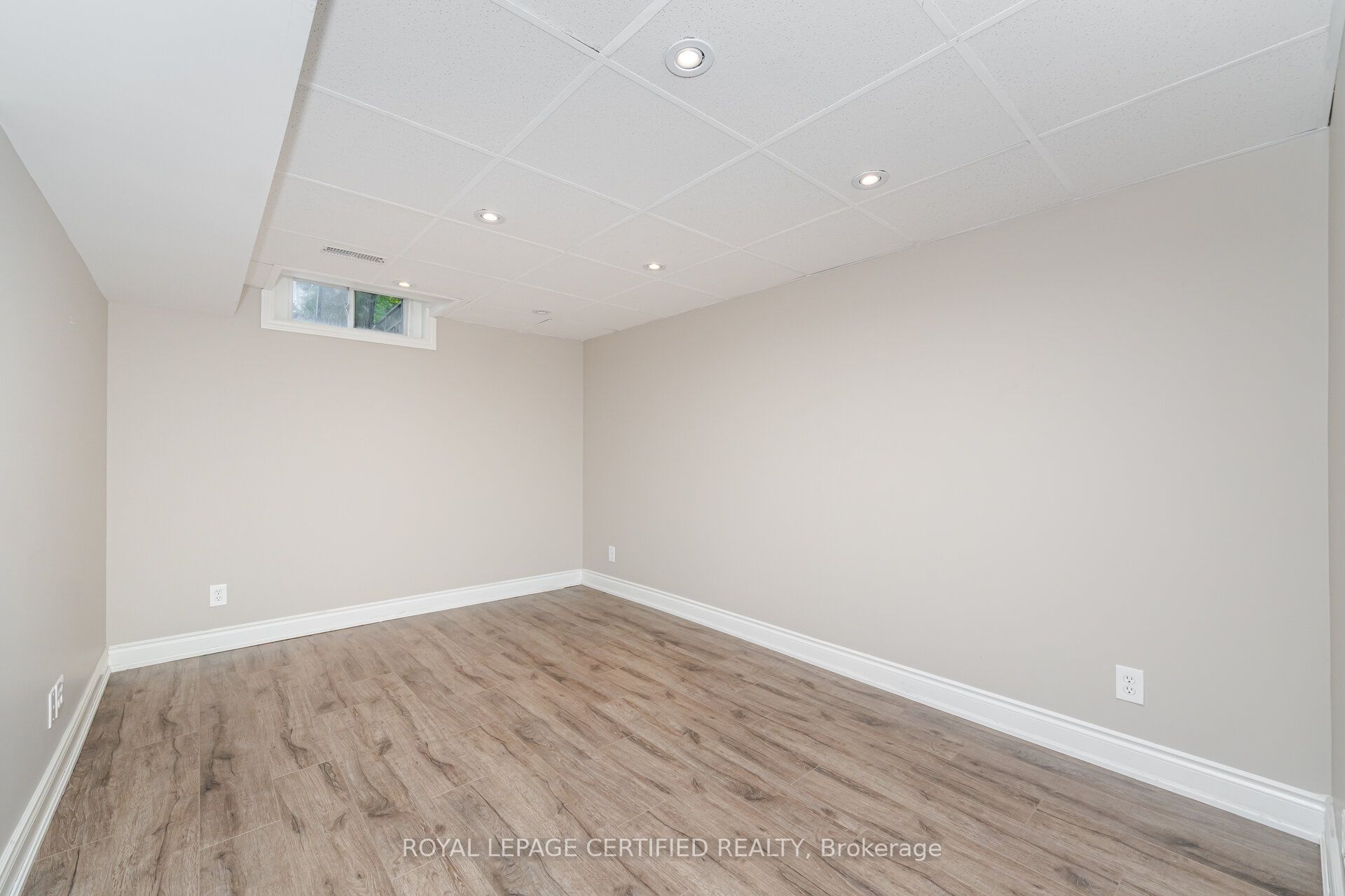 4 Hesketh Court