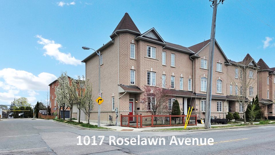 1017 Roselawn