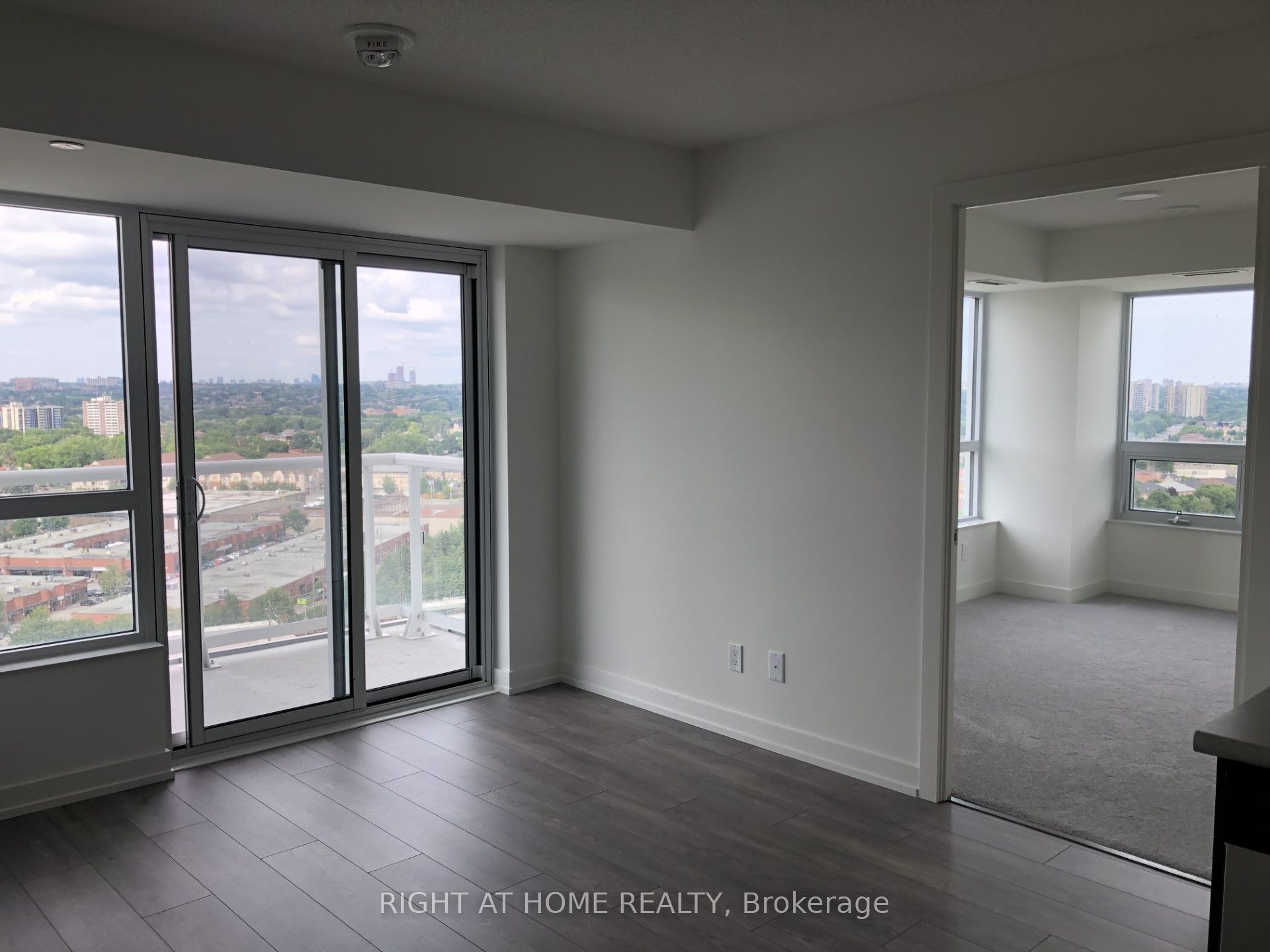 10 Wilby Crescent, #1801-S