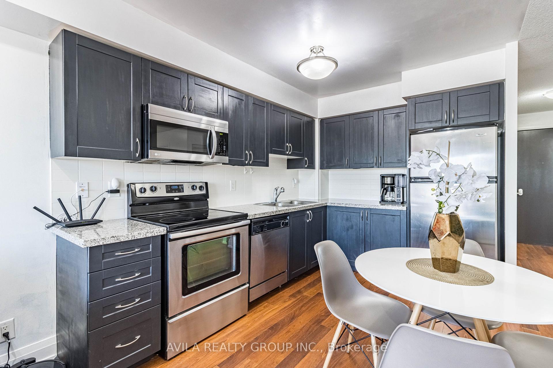 3 Bedrooms Condo at 1 De Boers, Toronto For sale