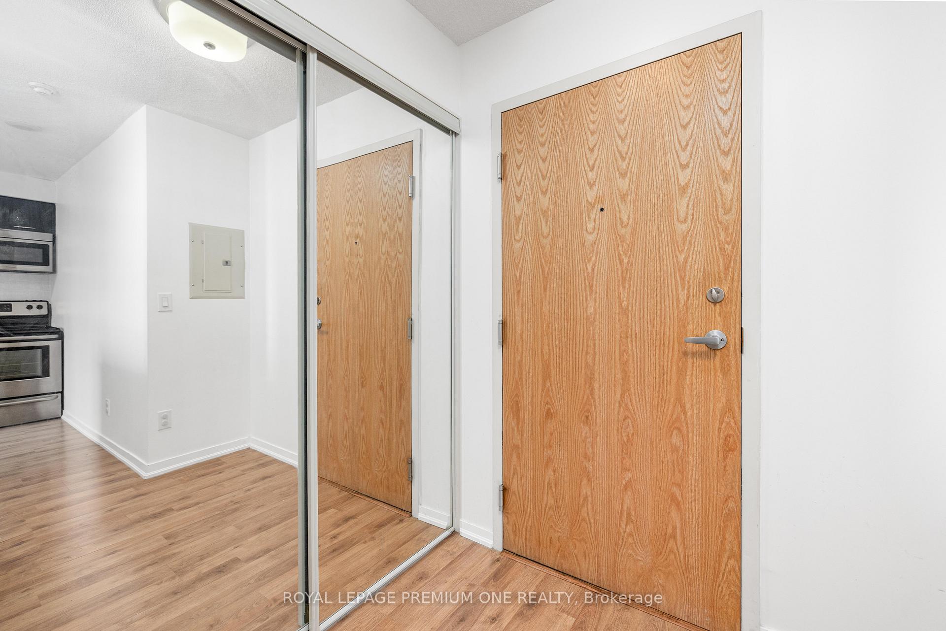 1 Bedroom Condo at 38 Joe Shuster, Toronto For sale