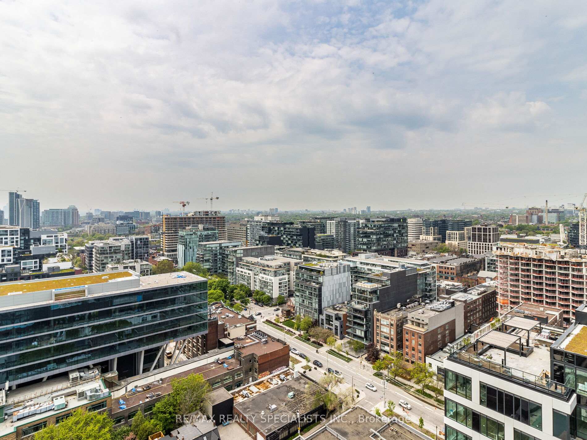 3 Bedrooms Condo at 480 Front,  Toronto For sale