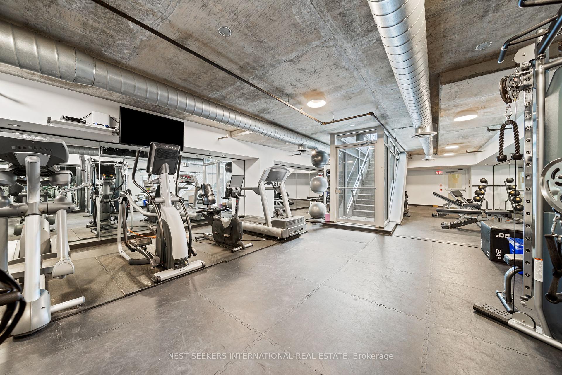 2 Bedrooms Condo at 388 Richmond, Toronto For sale