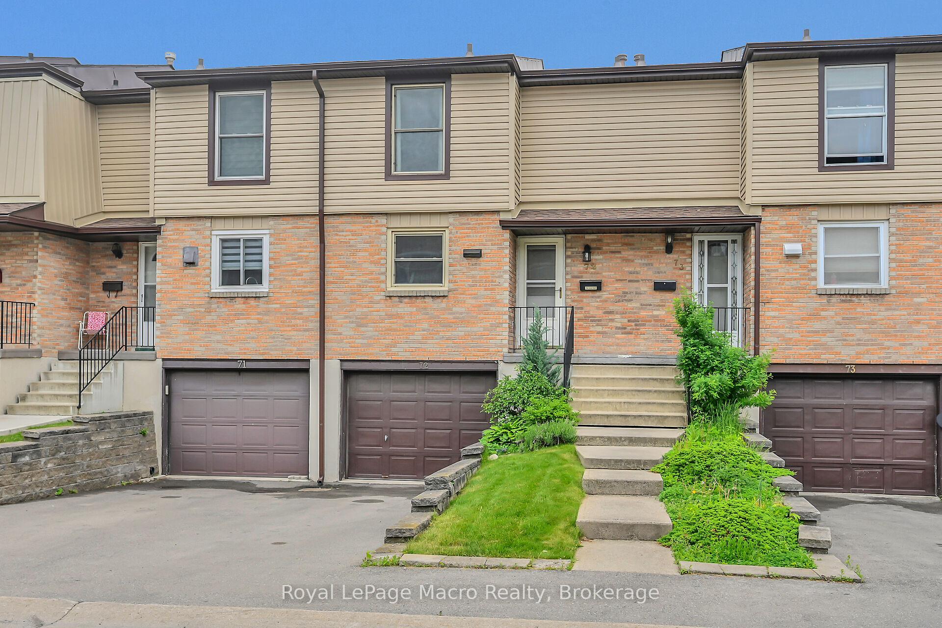 3 Bedrooms Condo at 10 Angus, Hamilton For sale