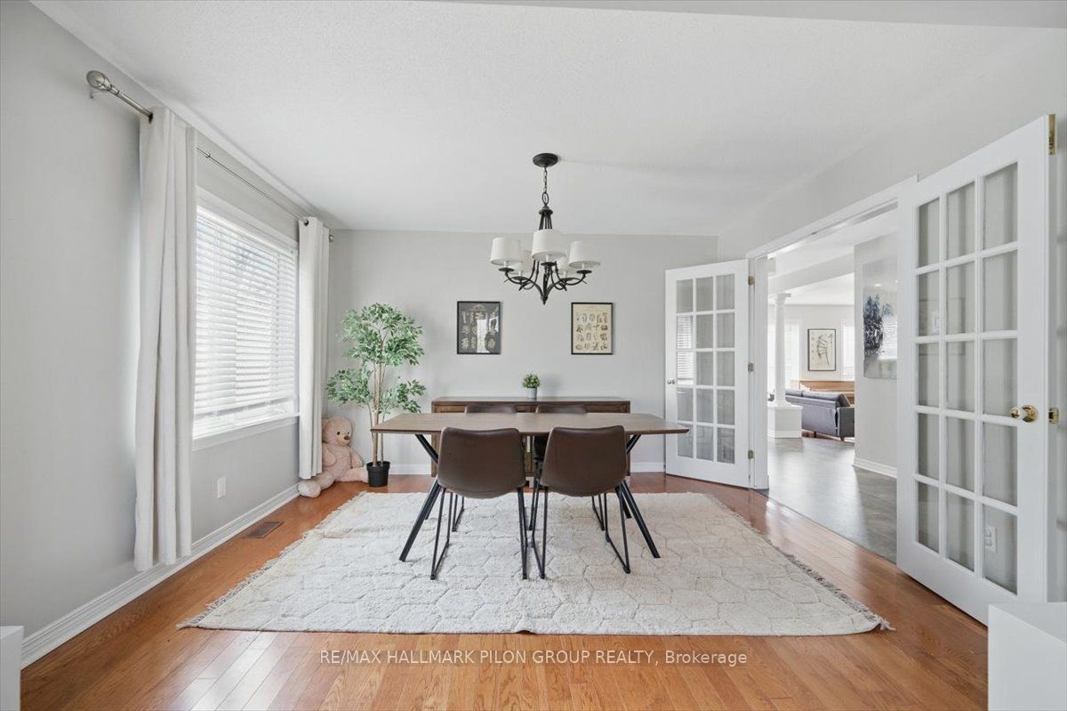 10 Maybrook Place