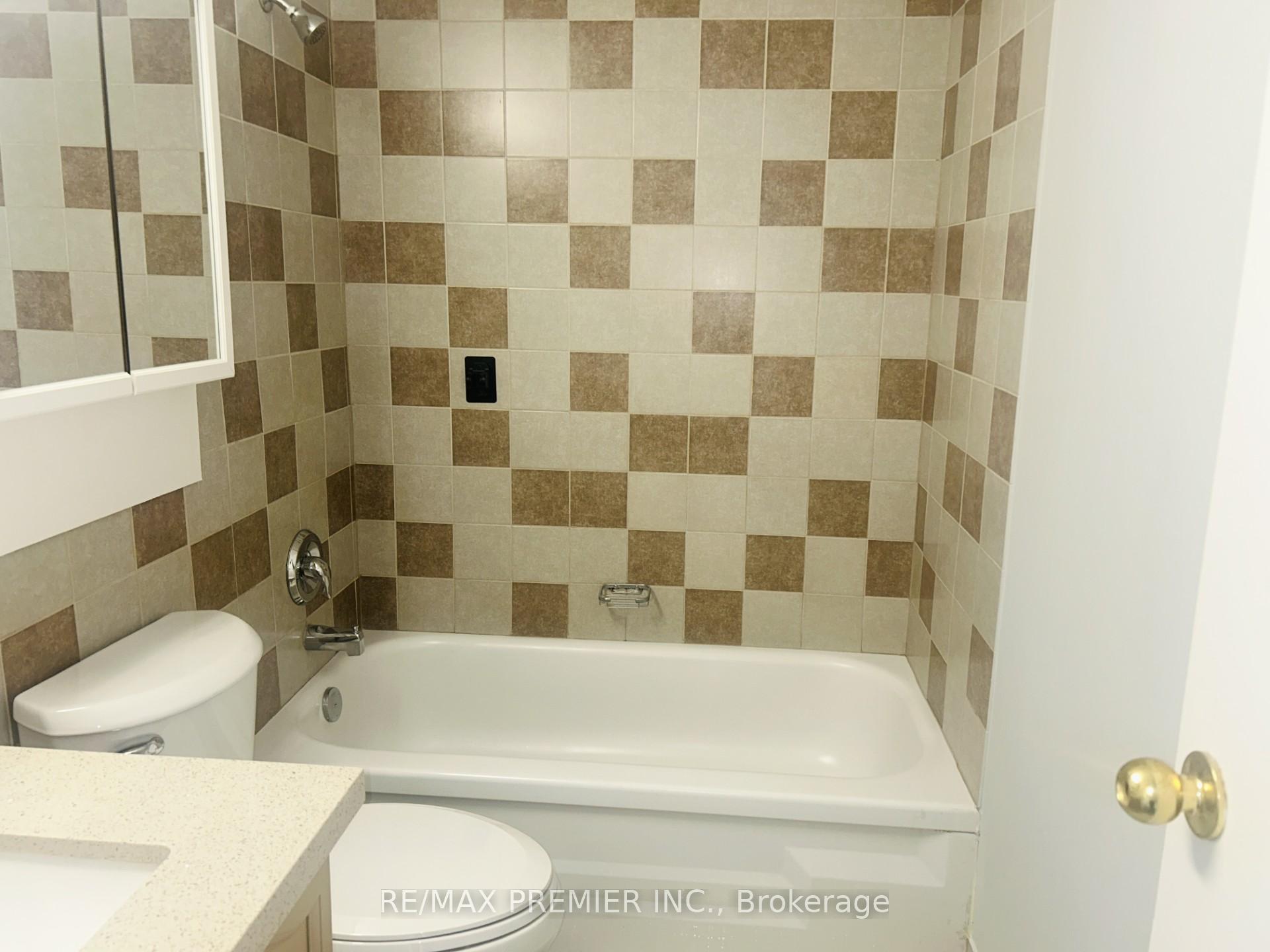 1 Bedroom Condo at 1455 LAWRENCE,  Toronto For sale