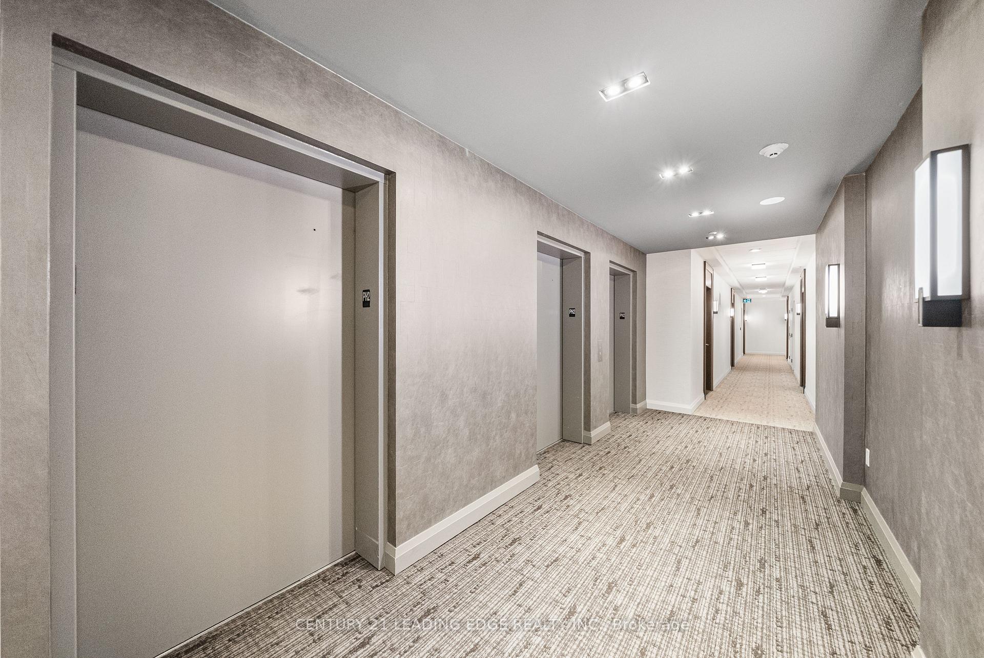 2 Bedrooms Condo at 460 Adelaide, Toronto For sale