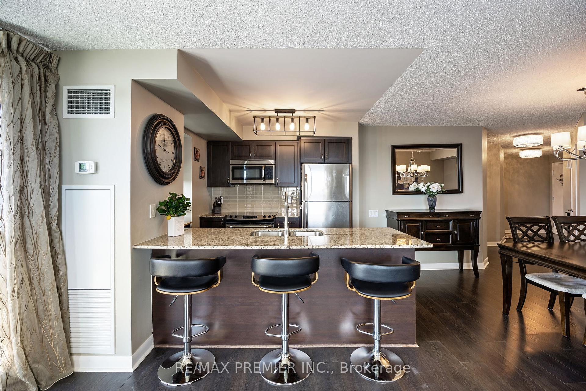 2 Bedrooms Condo at 525 Wilson, Toronto For sale