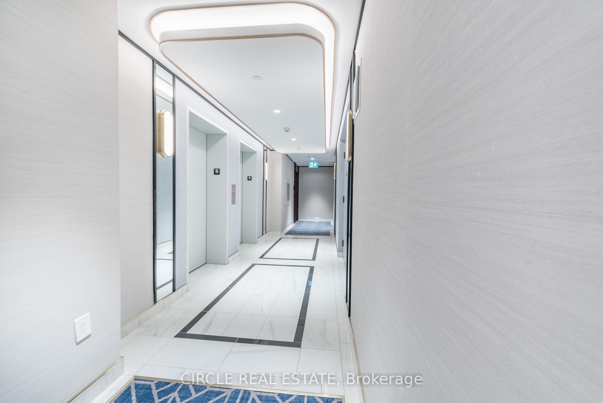 2 Bedrooms Condo at 120 Eagle Rock,  Vaughan For sale
