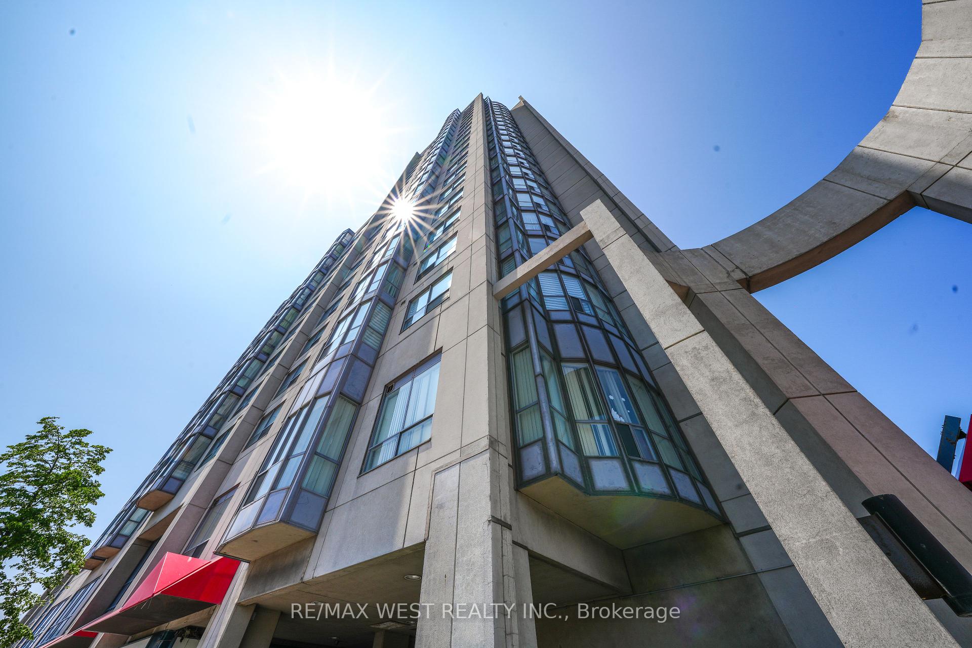 2 Bedrooms Condo at 1470 Midland, Toronto For sale