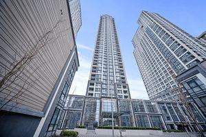 2 Bedrooms Condo at 7 Mabelle,  Toronto For sale