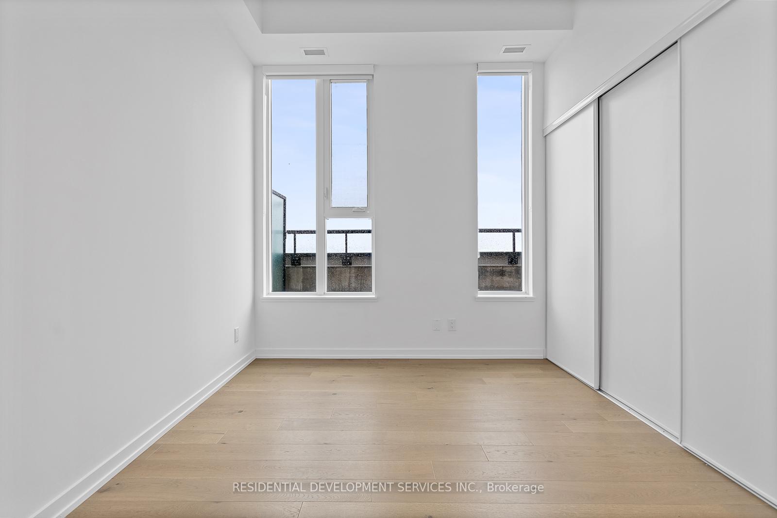 3 Bedrooms Condo at 3100 Keele,  Toronto For sale
