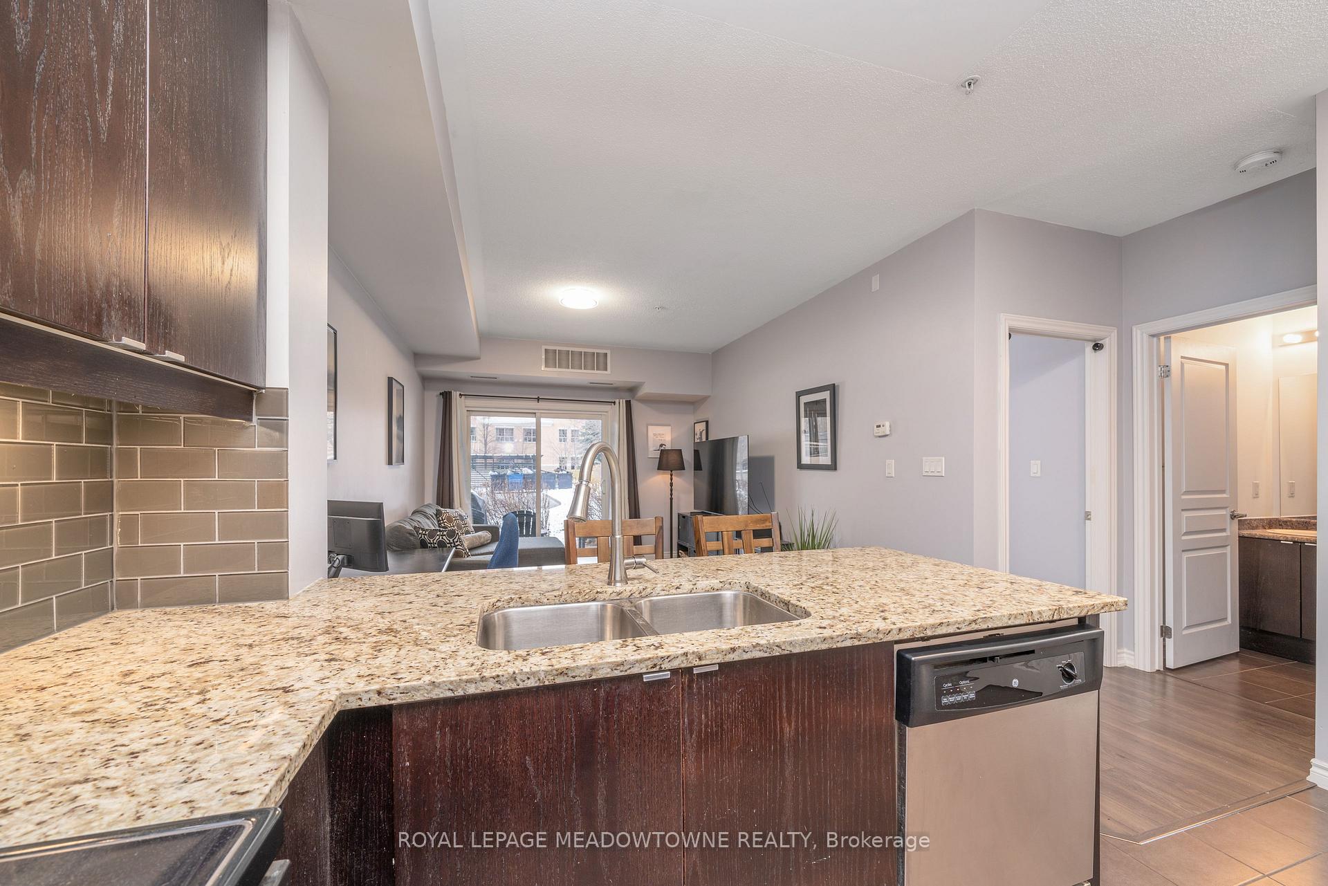 1 Bedroom Condo at 570 Lolita, Mississauga For sale