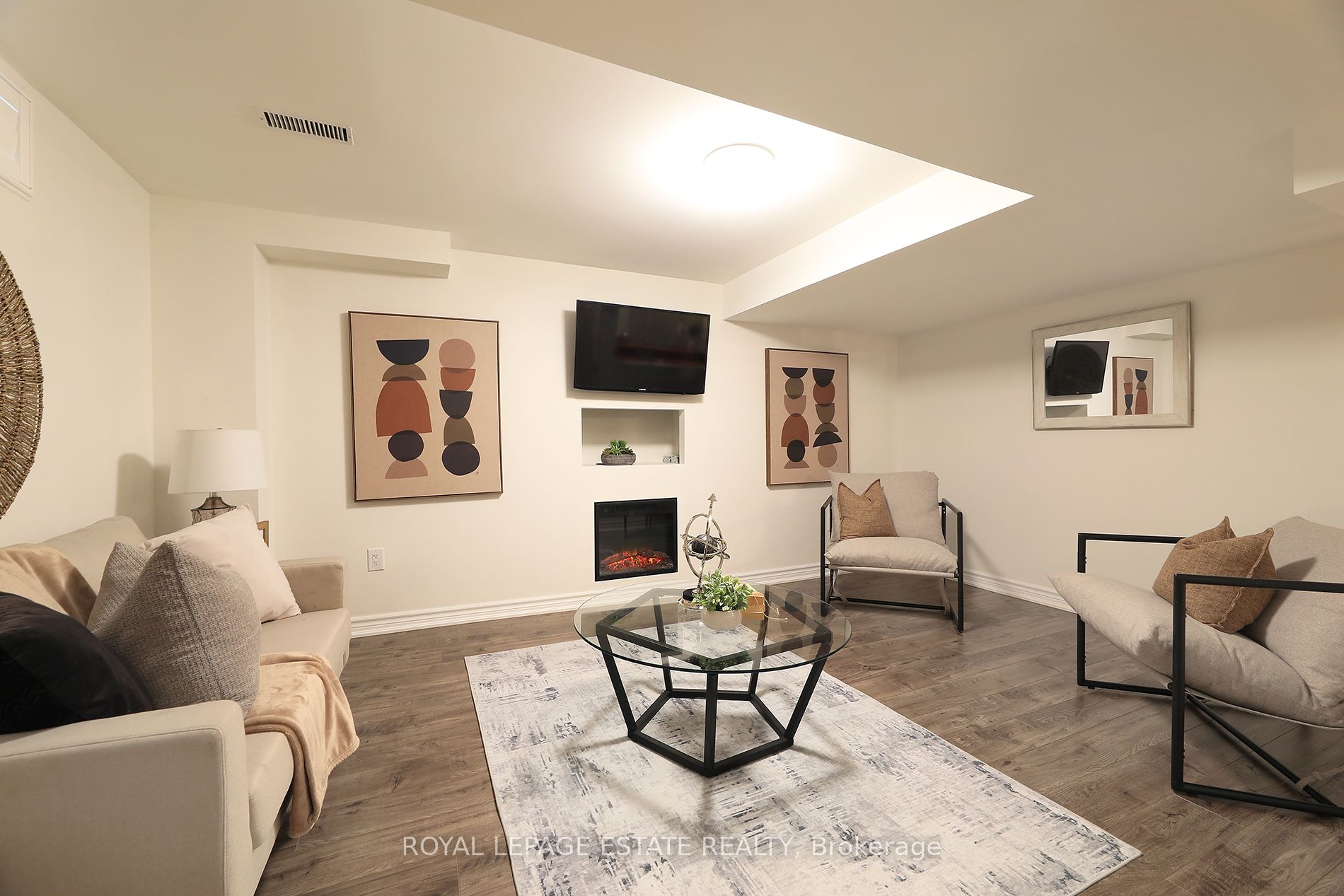 21 Senwood Street, Brampton, ON L7A 3S6