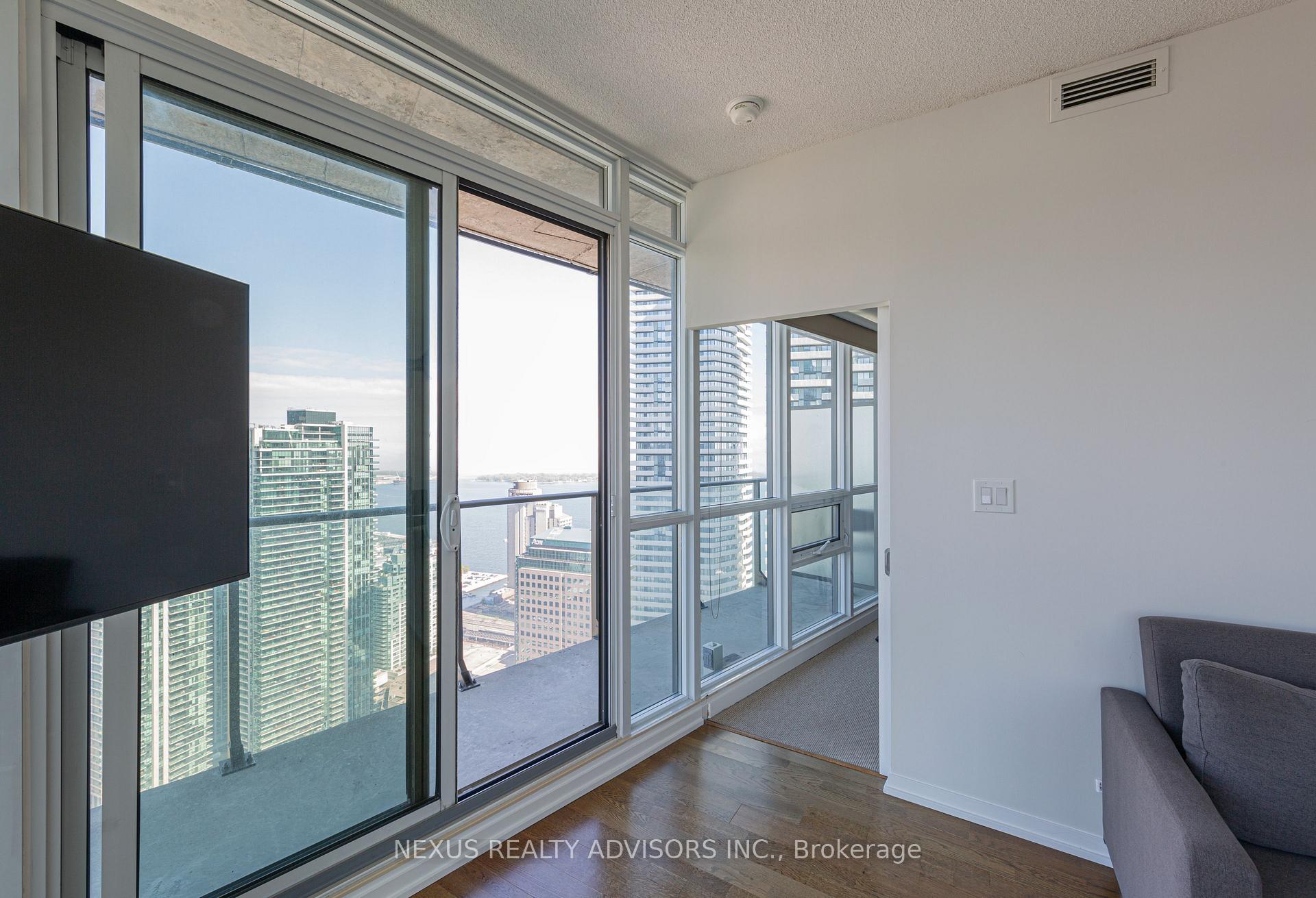 2 Bedrooms Condo at 65 Bremner, Toronto For sale