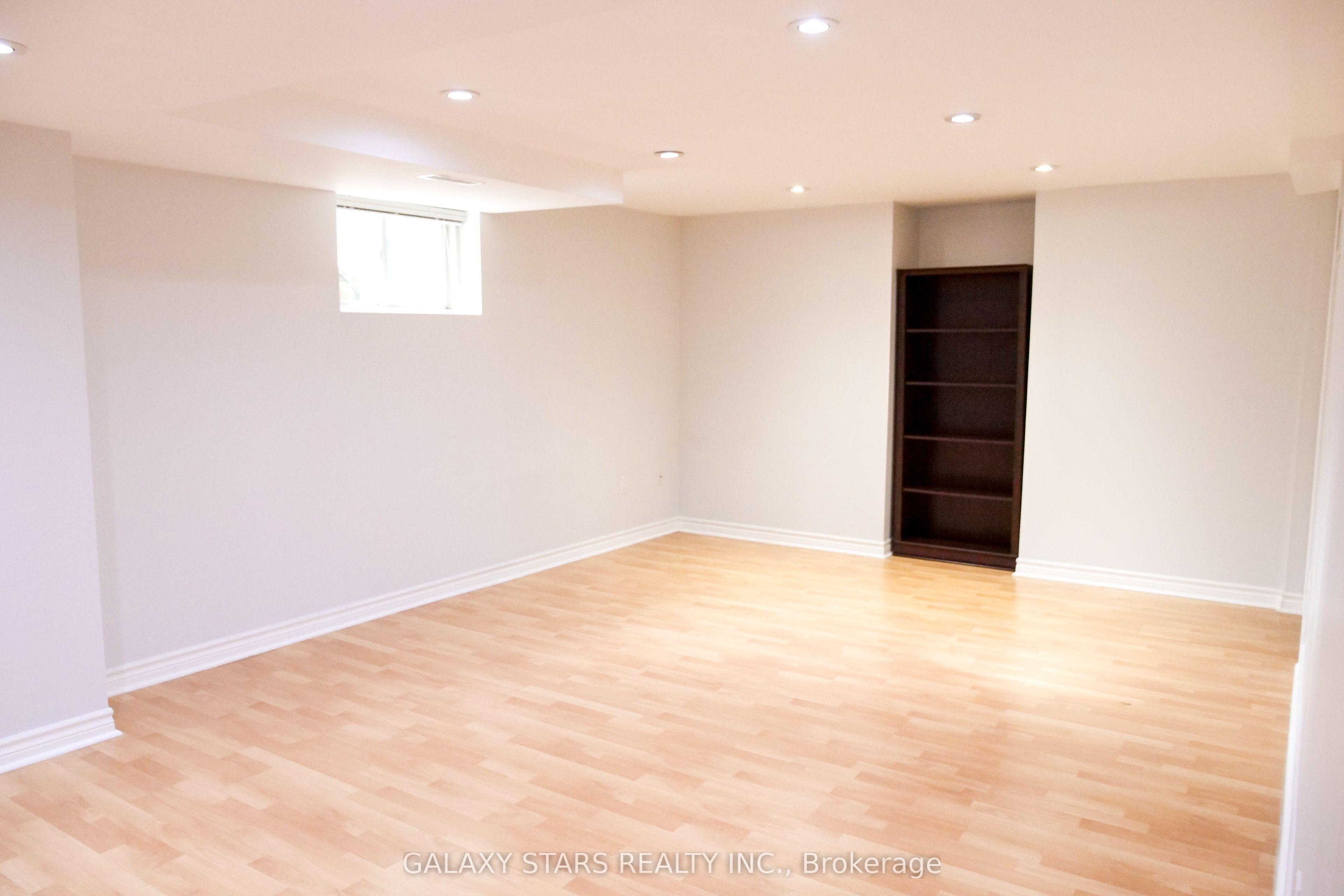 32 Kemp Drive, #Bsmnt