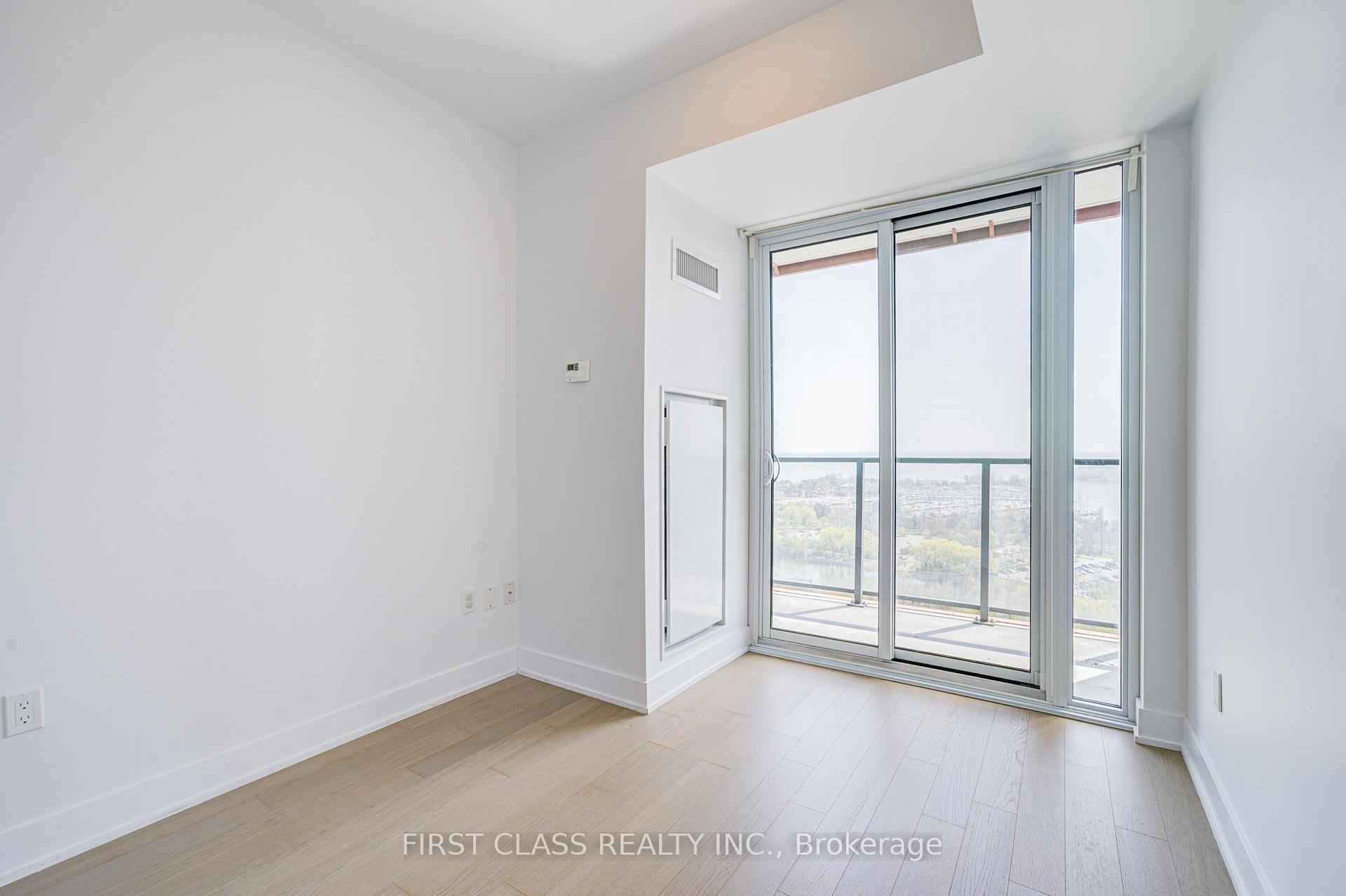 2 Bedrooms Condo at 20 Shore Breeze, Toronto For sale