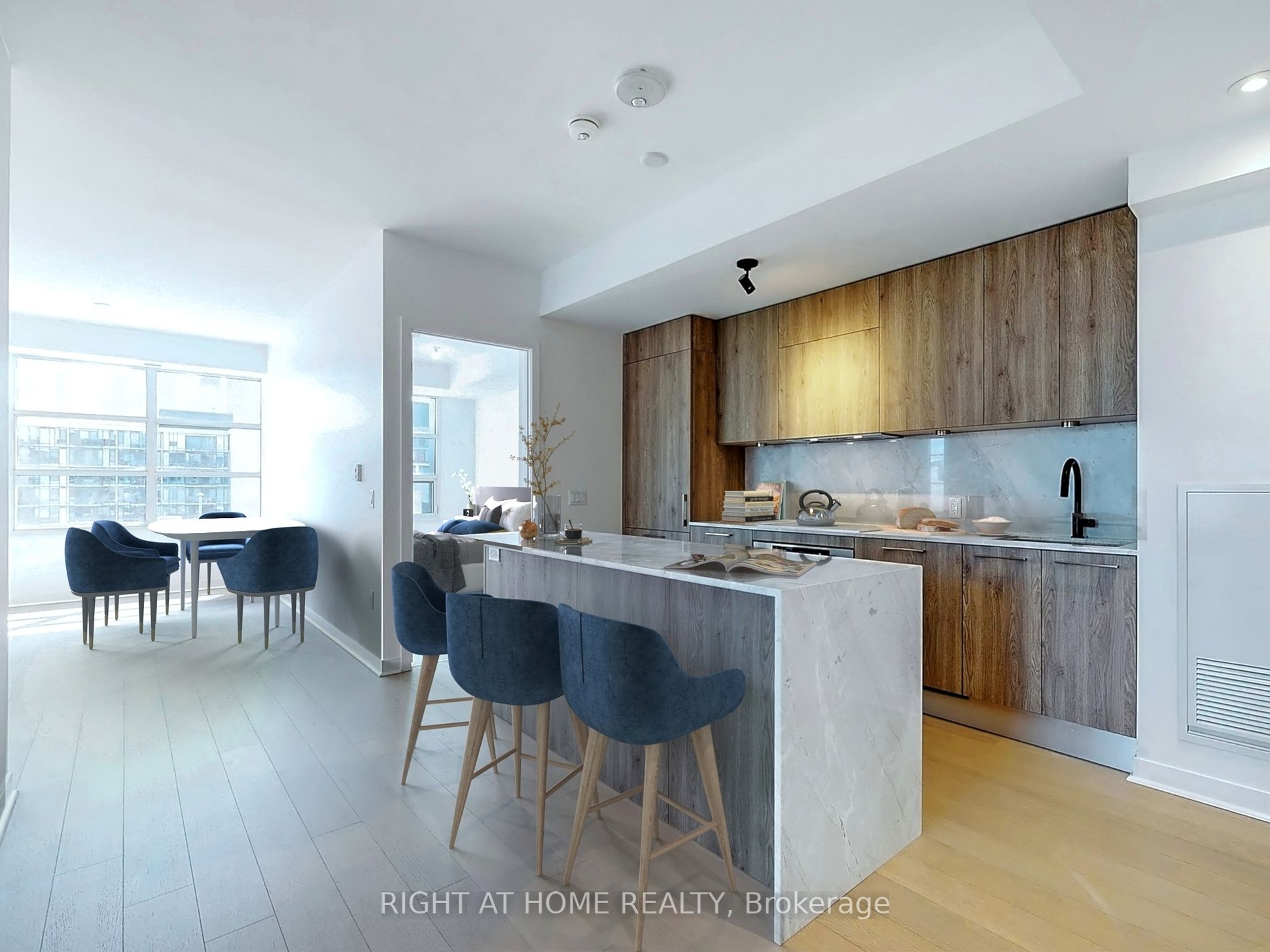 #802 - 501 Adelaide Street, Toronto, ON M5V 1T4